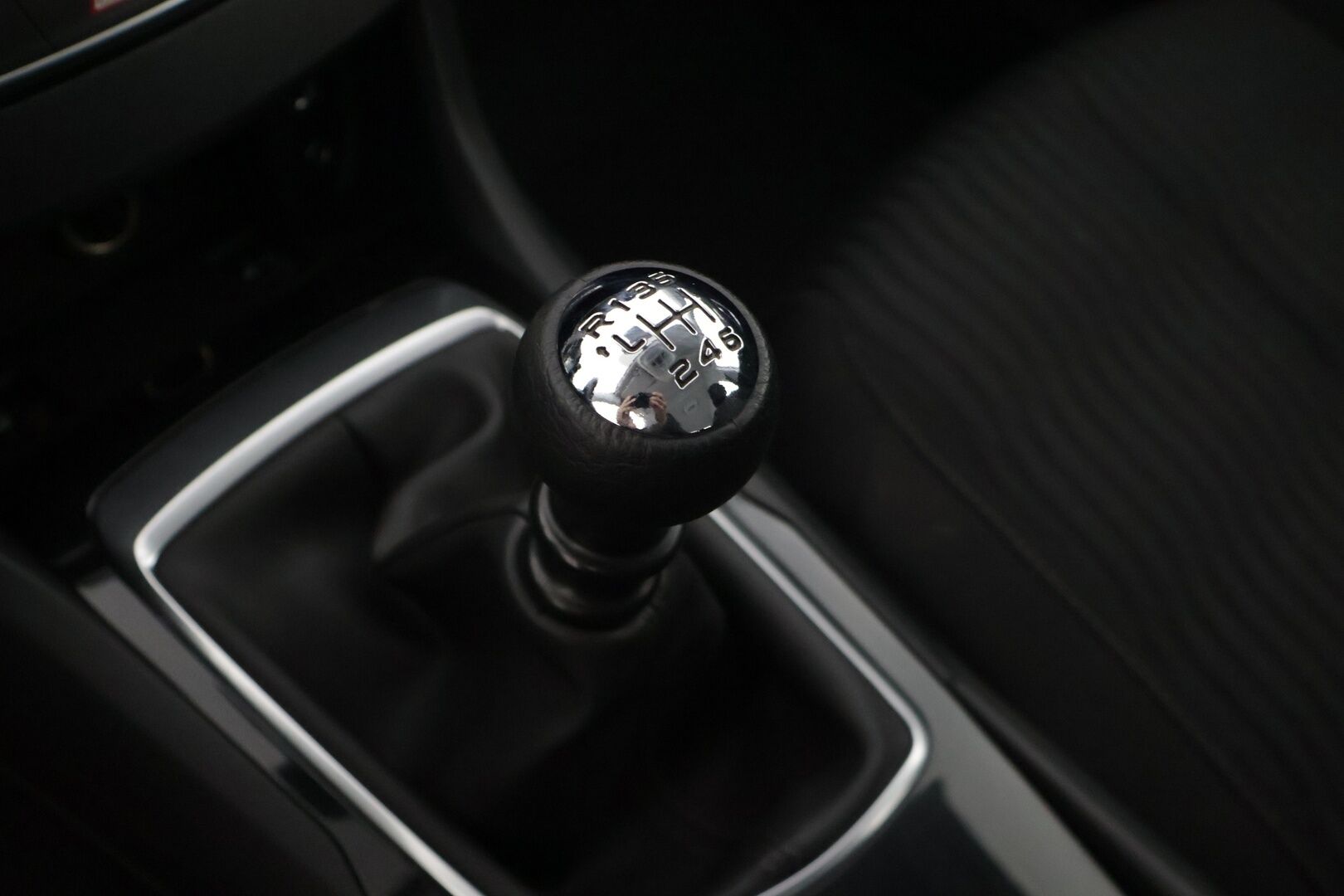 Peugeot 308 2016 SW Active BlueHDi 120 * Suomiauto / Vetokoukku / Lohkolämmitin / Vakkari / Tutkat / Bluetooth / 2x renkaat * - Siistikuntoinen, taloudellinen auto maltillisilla kilometreillä! / Viimeisin huolto tehty 145tkm kohdalla - HULLUT AVAJAISHULINAT KORKOTARJOUS 3,29 %