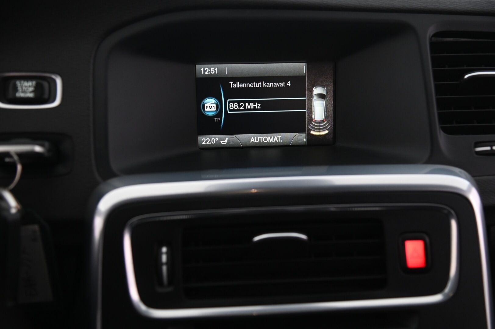 Volvo V60 2015 D4 Ocean Race Business aut - Webasto | Digimittaristo | City Safety | Vakionopeudensäädin | Nahkasisusta | 2x Renkaat&Alumiinivanteilla | Suomi-Auto 