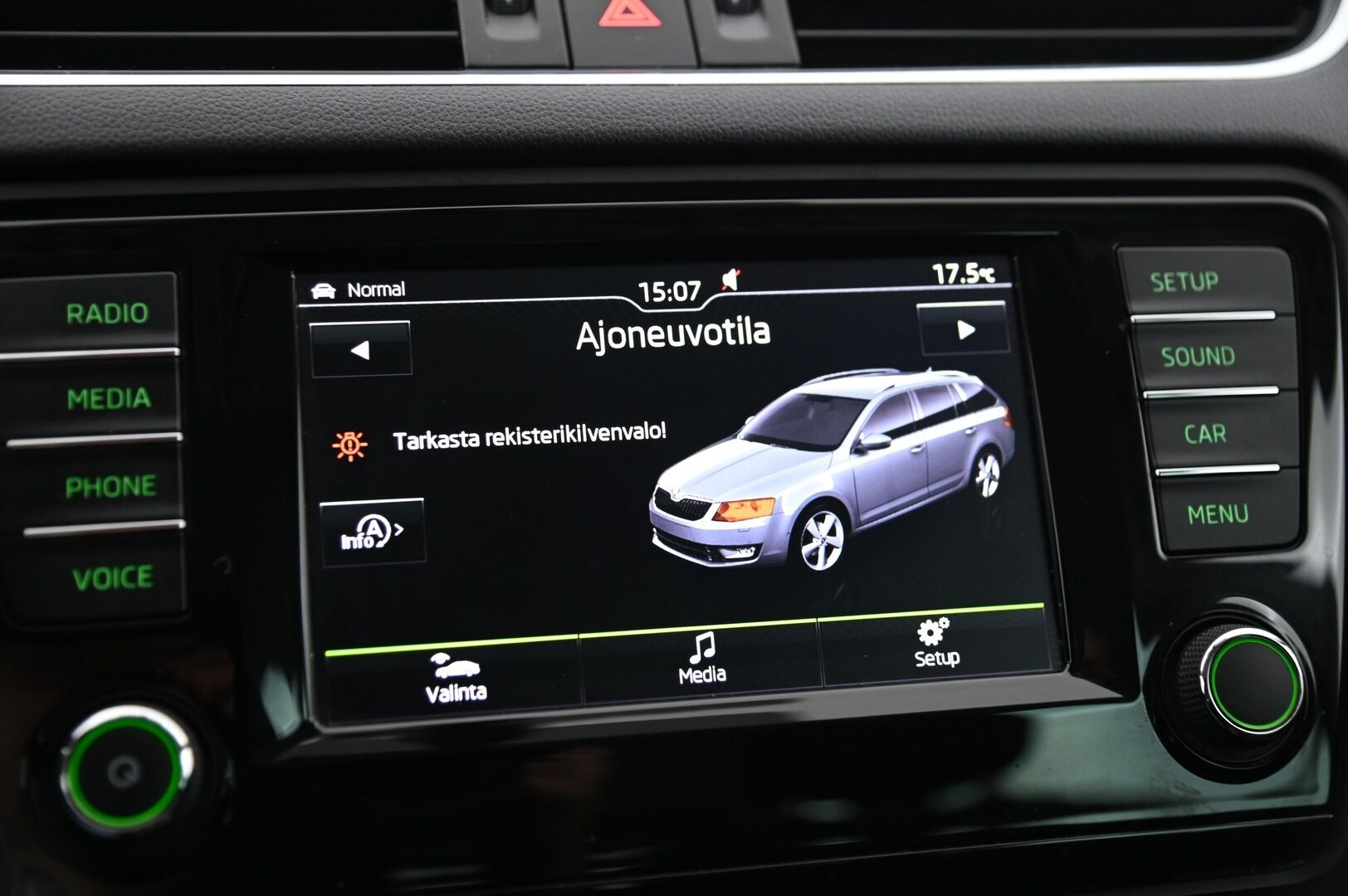 Skoda Octavia 2016 Combi 1,6 TDI Style DSG Autom. / *Webasto / Koukku / Tutkat / ACC* - *2x Alut / Juuri saapunut*