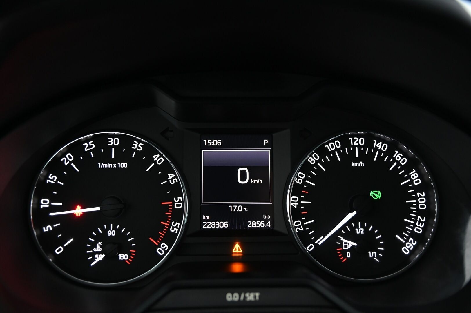 Skoda Octavia 2016 Combi 1,6 TDI Style DSG Autom. / *Webasto / Koukku / Tutkat / ACC* - *2x Alut / Juuri saapunut*