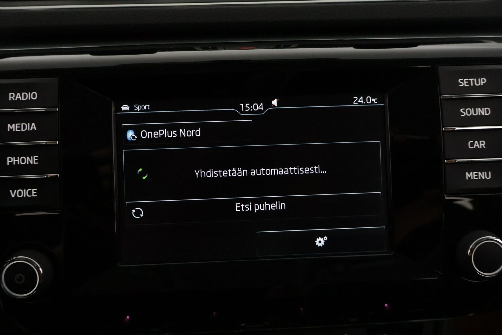Skoda Superb 2016 Combi 1,6 TDI Ambition *Tehdaskoukku / Webasto / Tutkat / SmartLink / Xenon* - *Suomi-Auto / 2x renkaat ja vanteet / Jakohihna vaihdettu 2022*