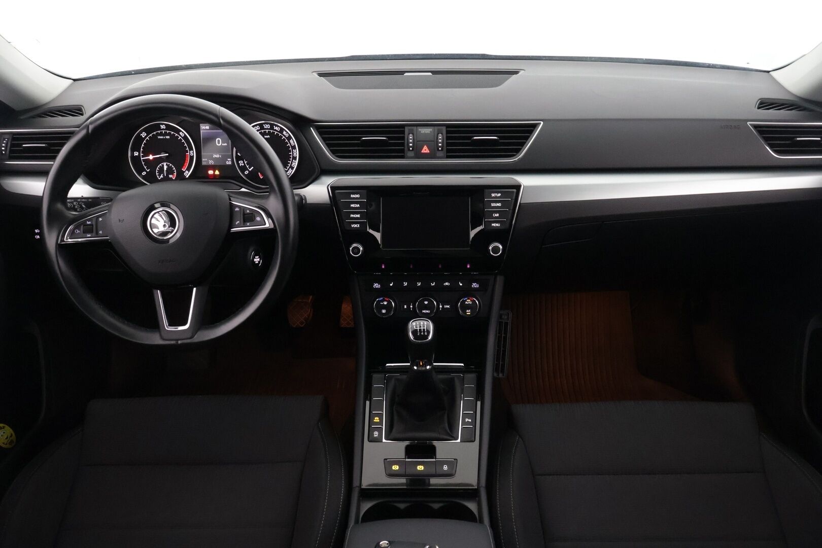 Skoda Superb 2016 Combi 1,6 TDI Ambition *Tehdaskoukku / Webasto / Tutkat / SmartLink / Xenon* - *Suomi-Auto / 2x renkaat ja vanteet / Jakohihna vaihdettu 2022*