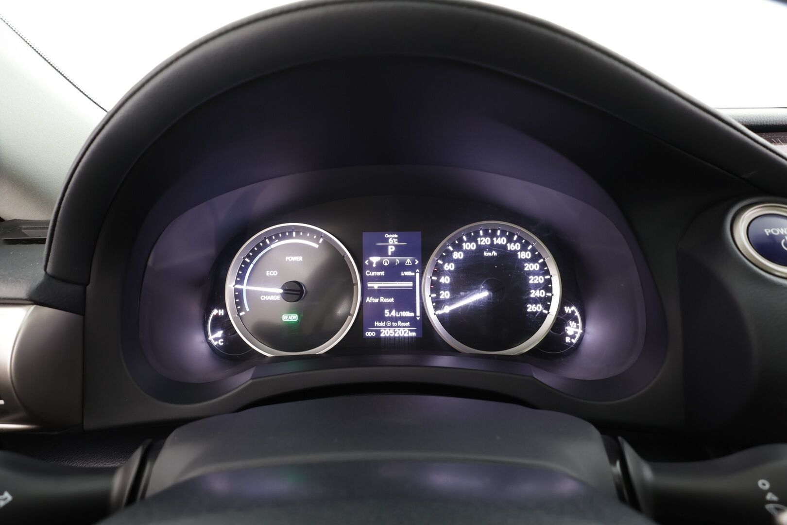 Lexus IS 2014 300h Comfort - Vakkari | P.Kamera | Puolinahat | Navi | Xenon | Bluetooth | Autom.ilmastointi | Kahdet renkaat aluvanteilla