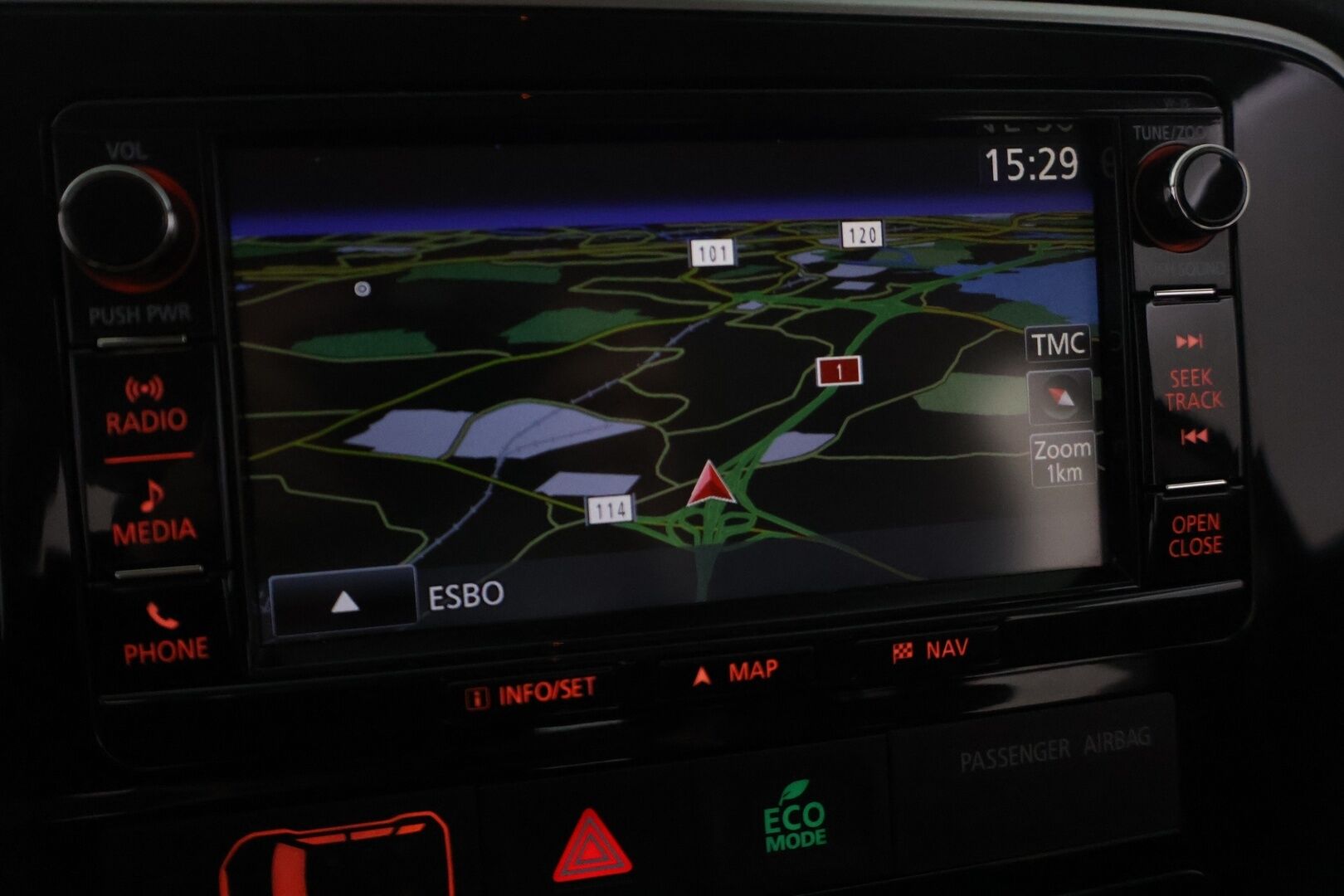 Mitsubishi Outlander 2016 2,2 DI-D Instyle NAVI AT 4WD * 7-paikkainen / P.Kamera / Keyless / Koukku * - HULLUT AVAJAISHULINAT KORKOTARJOUS 3,29 %