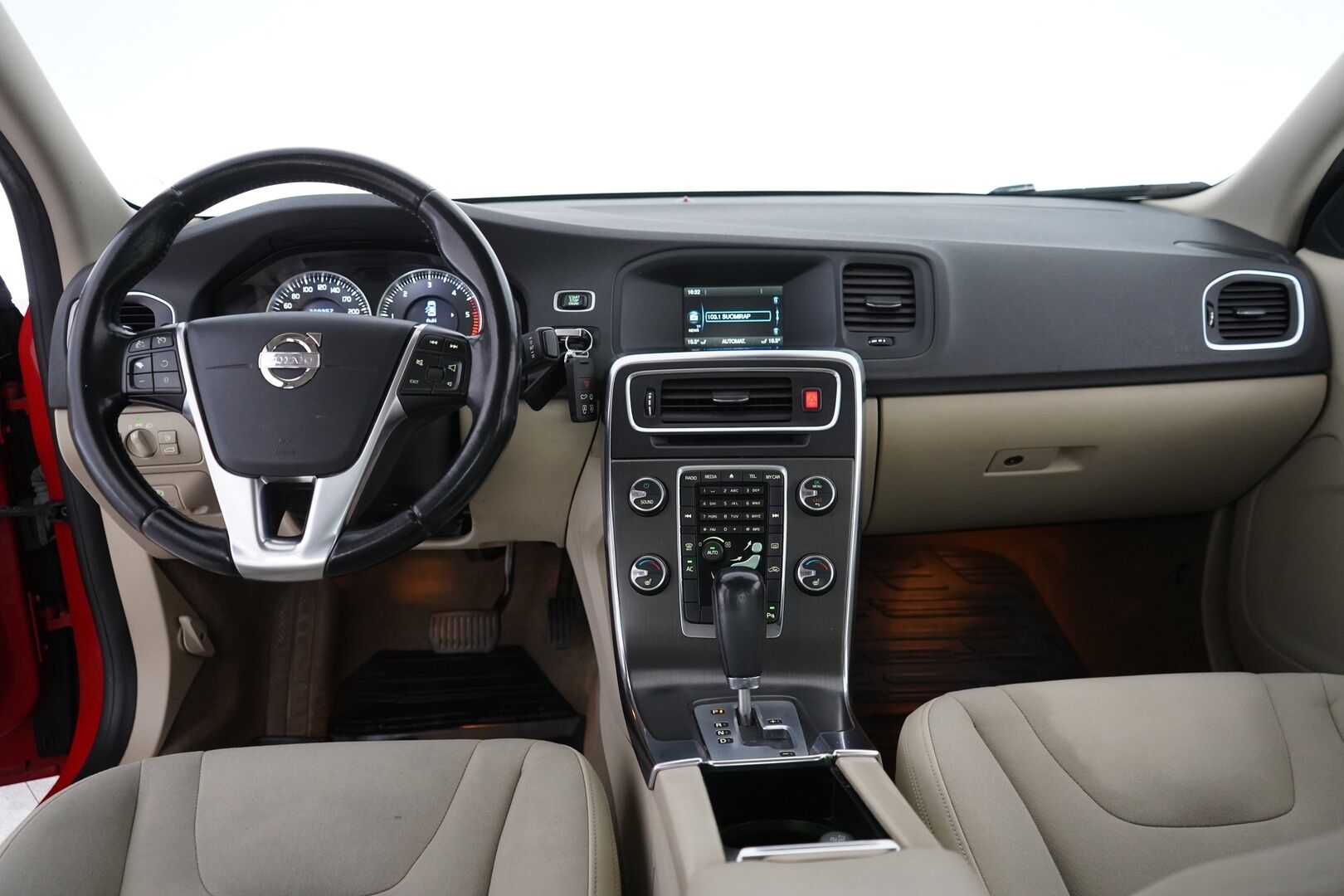 Volvo S60 2011 D3 Momentum Business S/S aut - Webasto | Vakkari | Tutkat | Puolinahat | Kahdet todella hyvät renkaat alumiinivantein | Juuri huollettu