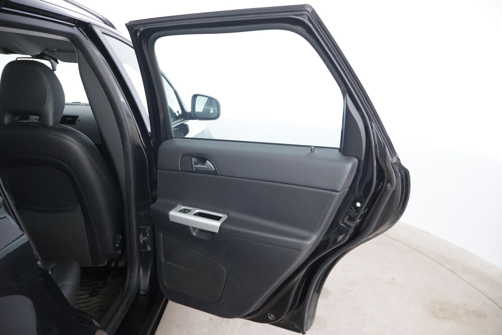 Volvo V50 2011 1,6D DRIVe S/S Classic Business *TÄMÄ AUTO MYYDÄÄN YRITISOUTLETISSA VAIN YRITYKSILLE* Webasto / Nahat / Vakkari - YritysOutlet - Myydään vain yrityksille* 2 OM / Suomiauto / Webasto / Siisti