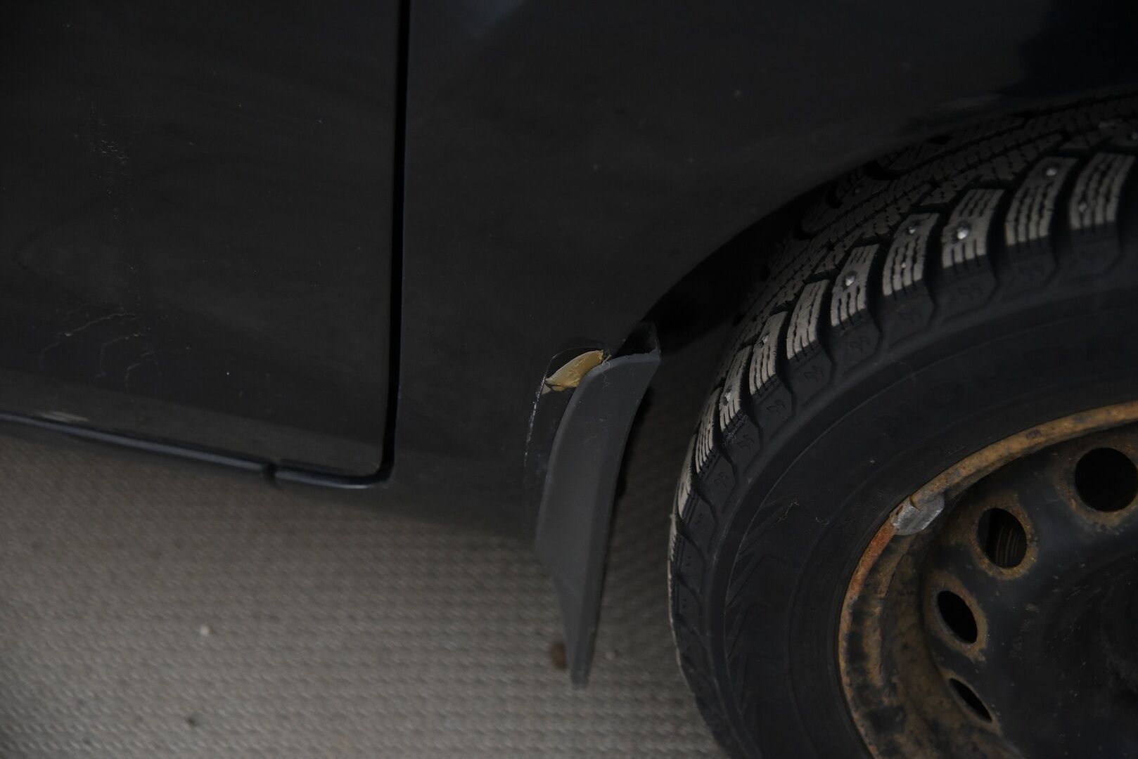 Ford Fiesta 2011 1,6 TDCi 95 hv DPF Titanium M5 5-ov / Lämm. Tuulilasi / Lohko / Tutkat / - YritysOutlet - Myydään vain yrityksille - Huoltokirja + Juuri huollettu! / Suomi-auto / 2x Vanteet