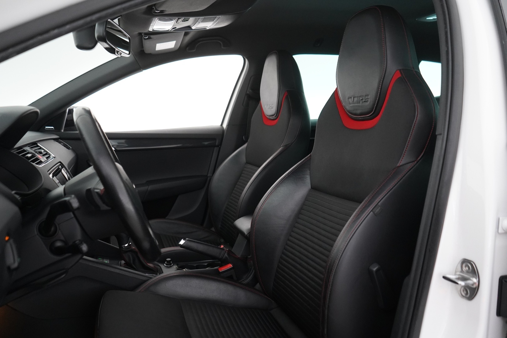 Skoda Octavia 2015 2.0 TSI Combi RS DSG Autom. *ACC / Webasto / Canton / Navi* - Suomi-auto / Kahdet Alumiinivanteet / Myydään juuri huollettuna