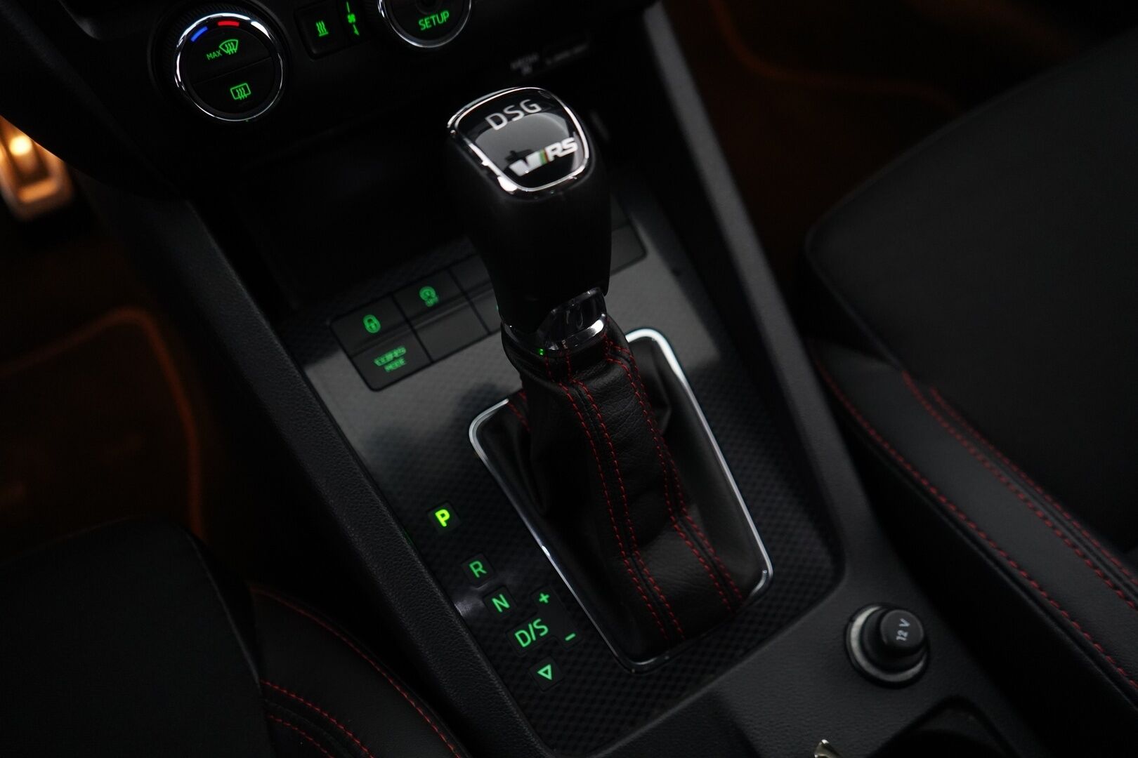 Skoda Octavia 2014 2.0 TSI Combi RS DSG Autom. *ACC / Webasto / Canton / Navi* - Suomi-auto / Kahdet Alumiinivanteet / Myydään juuri huollettuna - HULLUT VÄLIPÄIVÄT KORKOTARJOUS 2,49%