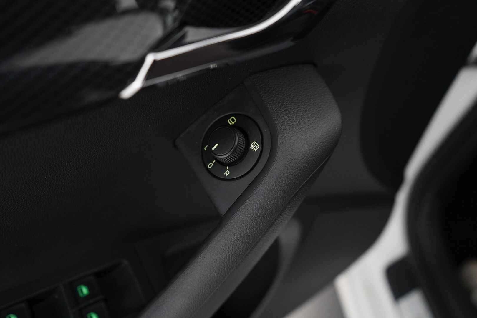 Skoda Octavia 2014 2.0 TSI Combi RS DSG Autom. *ACC / Webasto / Canton / Navi* - Suomi-auto / Kahdet Alumiinivanteet / Myydään juuri huollettuna - HULLUT VÄLIPÄIVÄT KORKOTARJOUS 2,49%