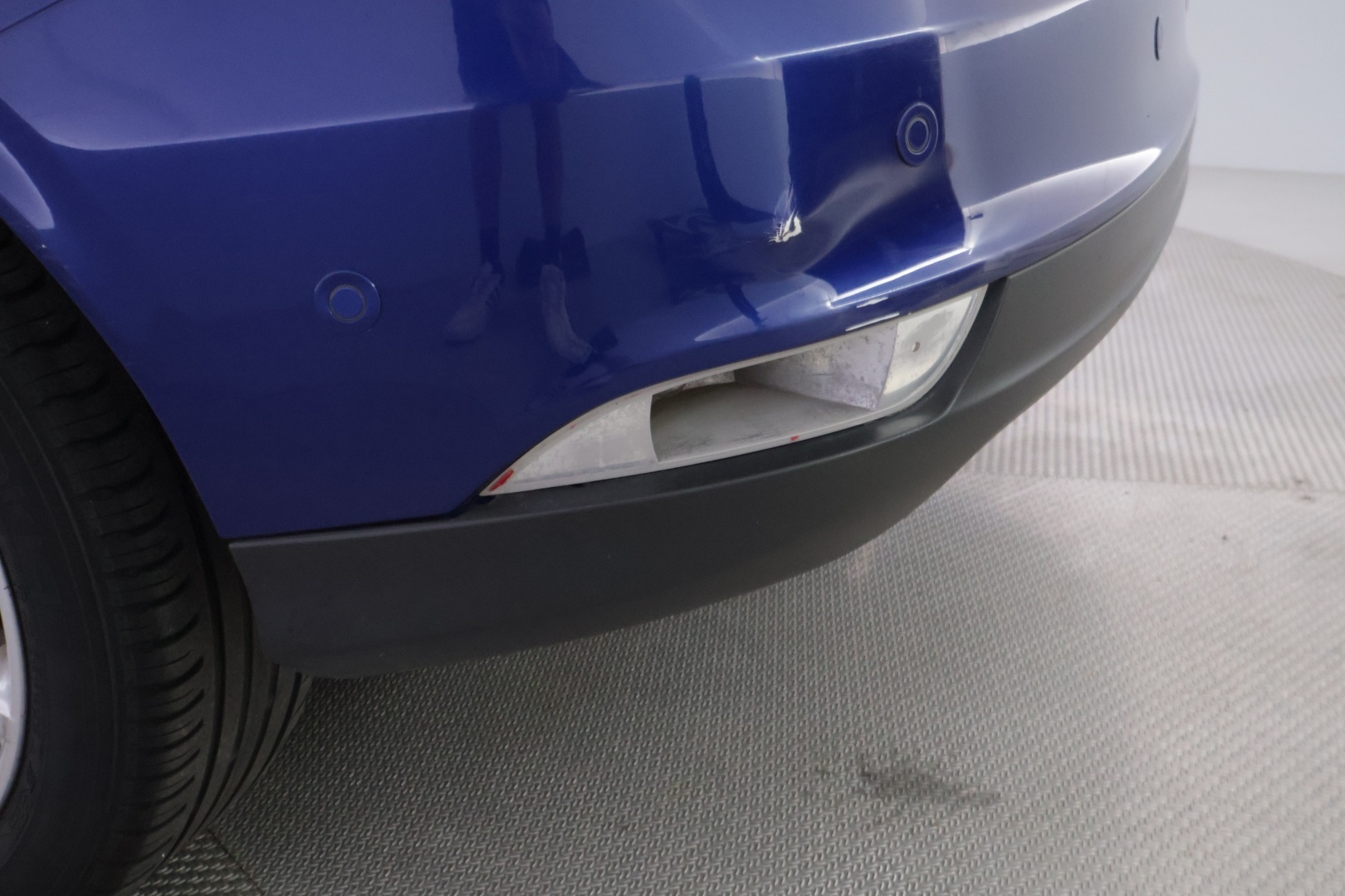 Ford Focus 2016 1,0 EcoBoost 125 hv Start/Stop M6 Titanium - YritysOutlet - Myydään vain yrityksille - Suomi-auto | Lohkolämmitin sisäpistokkeella | Tutkat edessä ja takana | Lämmitettävä tuulilasi