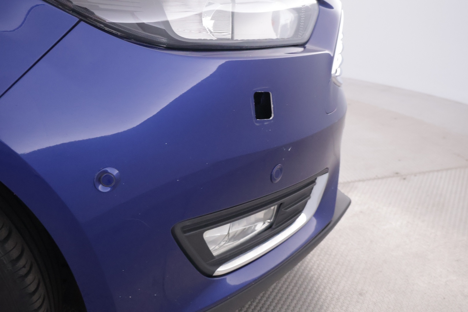 Ford Focus 2016 1,0 EcoBoost 125 hv Start/Stop M6 Titanium - YritysOutlet - Myydään vain yrityksille - Suomi-auto | Lohkolämmitin sisäpistokkeella | Tutkat edessä ja takana | Lämmitettävä tuulilasi