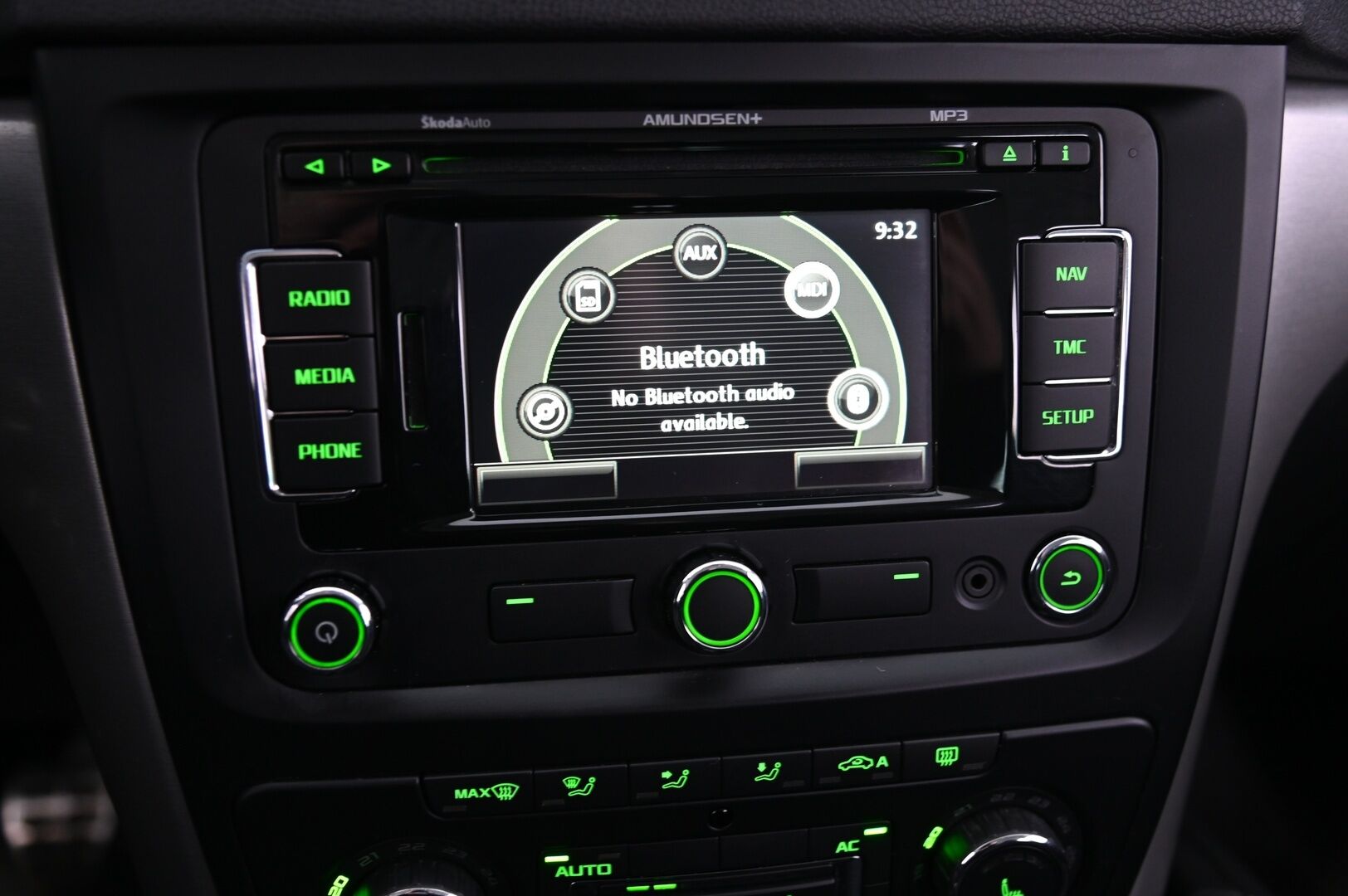 Skoda Yeti 2013 1,4 TSI Experience Green tec *Navi / Lohko / P.tutkat / Vakkari* - Ketju juuri vaihdettu! / 2xrenkaat aluvanteilla!