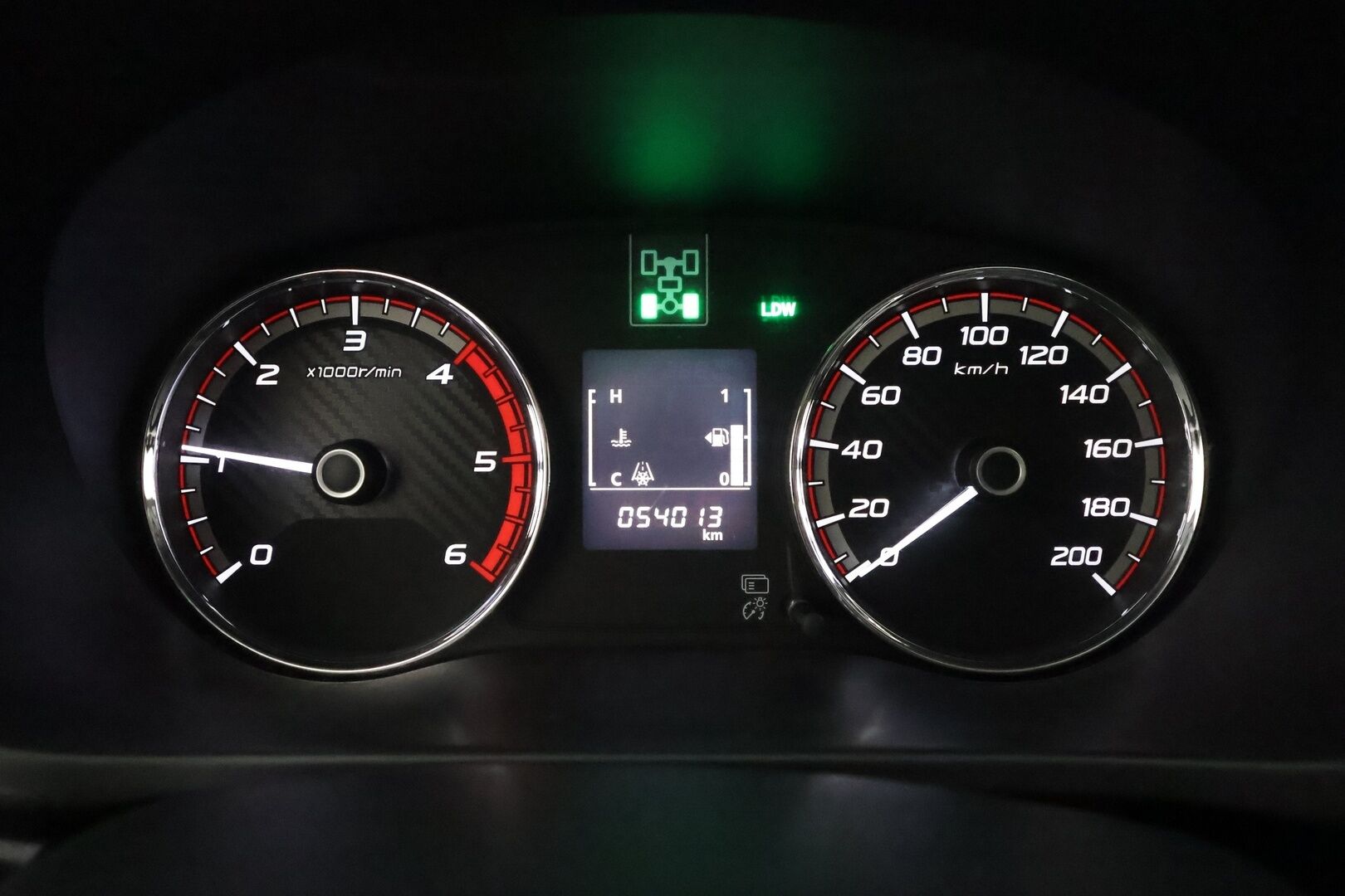 Mitsubishi L200 2018 Double Cab 2,4 DI-D Magnum MT 2-paikkainen - 3,99 % KORKOTARJOUS TÄHÄN AUTOON - ALV / 1Om Suomiauto / Webasto / Vetokoukku / Peruutuskamera /  Vakkari / Bluetooth / 2x Renkaat!