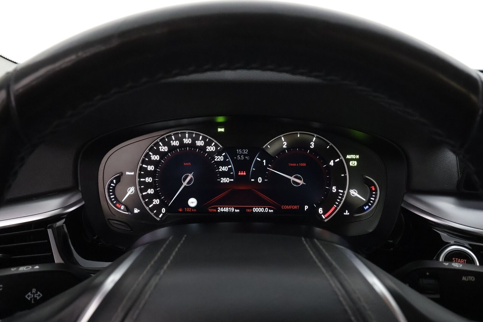 BMW 520 2017 G30 Sedan 520d A xDrive Business Comfort * ACC / LED / Sporttinahat / Kattoluukku / P.Kamera / Osasähköt * - Merkkihuollettu / Suomi-auto / Kahdet renkaat