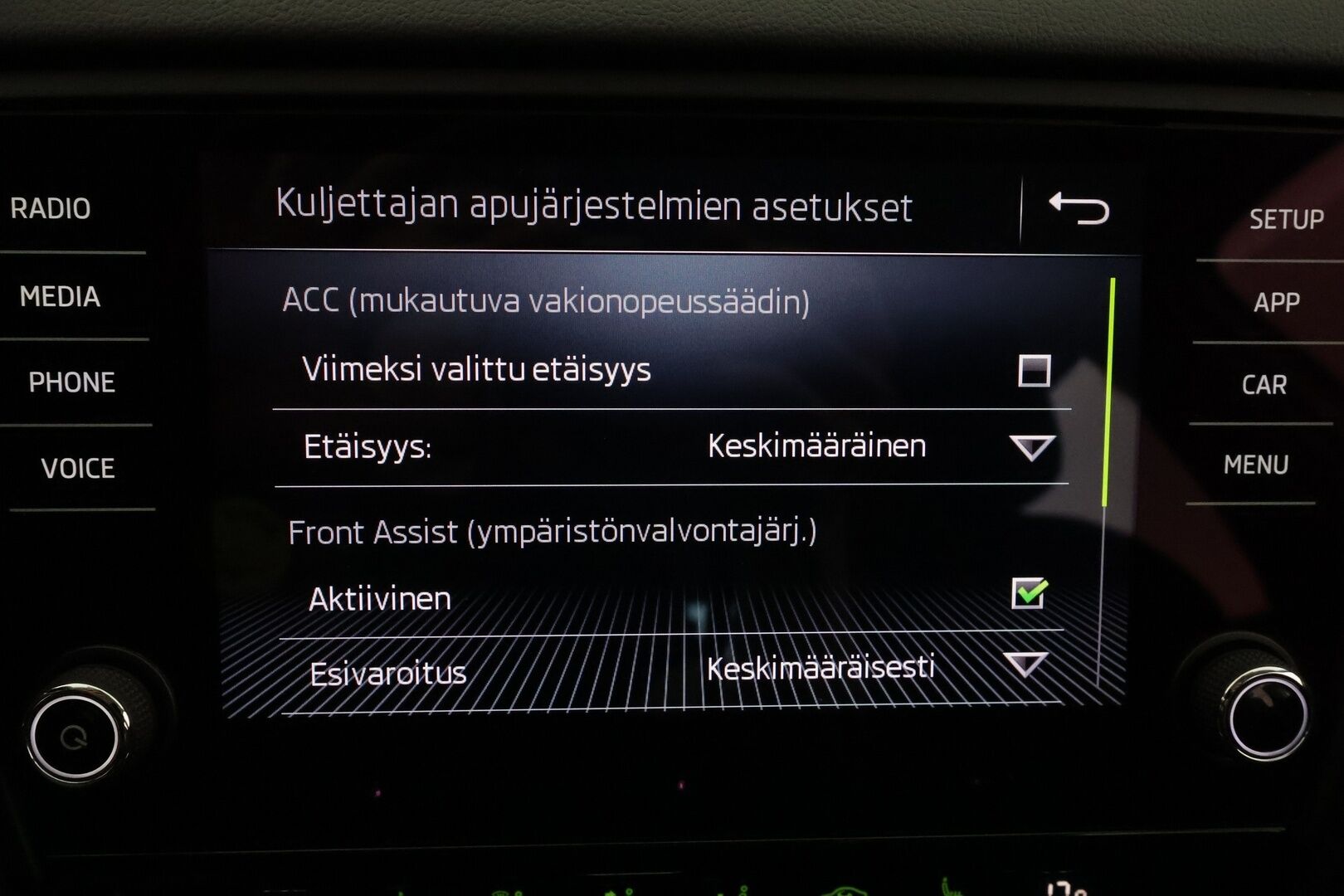 Skoda Octavia 2017 Combi 1,4 TSI Style DSG  **Webasto / Adapt.Vakkari / P.kamera / LED-valot / Katveavustin / Apple&Android / KeylessGO** - Suomi-auto / 2x Renkaat