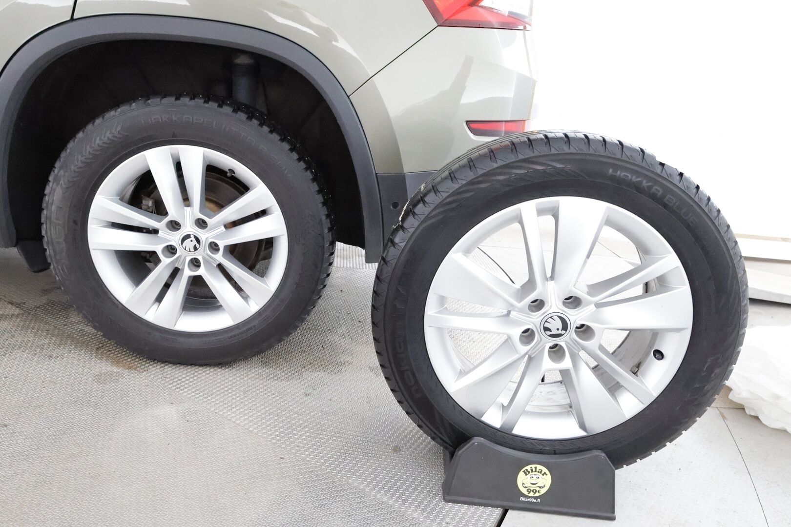 Skoda Kodiaq 2017 1,4 TSI 4x4 Style DSG Aut  / Jakohihna 04/25  / Webasto / Muistipenkki / Canton / Koukku / Adapt. vak / Key less / - Huikeat varusteet / Hyvä vetoauto /