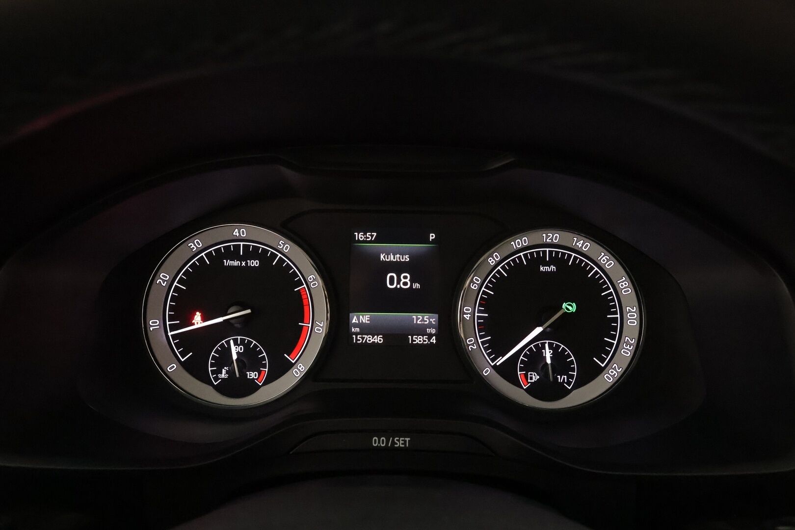 Skoda Kodiaq 2017 1,4 TSI 4x4 Style DSG Aut  / Jakohihna 04/25  / Webasto / Muistipenkki / Canton / Koukku / Adapt. vak / Key less / - Huikeat varusteet / Hyvä vetoauto /