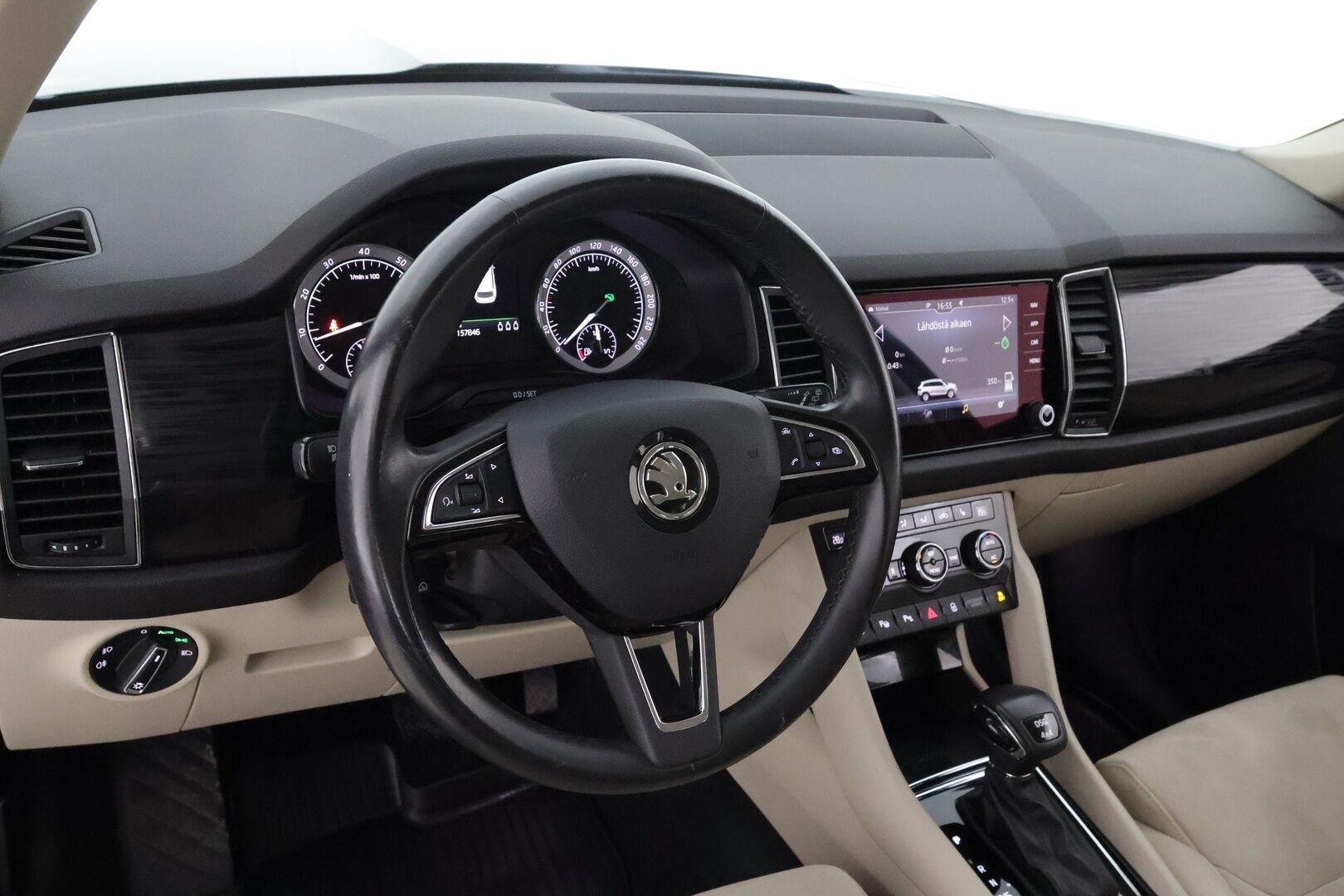Skoda Kodiaq 2017 1,4 TSI 4x4 Style DSG Aut  / Jakohihna 04/25  / Webasto / Muistipenkki / Canton / Koukku / Adapt. vak / Key less / - Huikeat varusteet / Hyvä vetoauto /