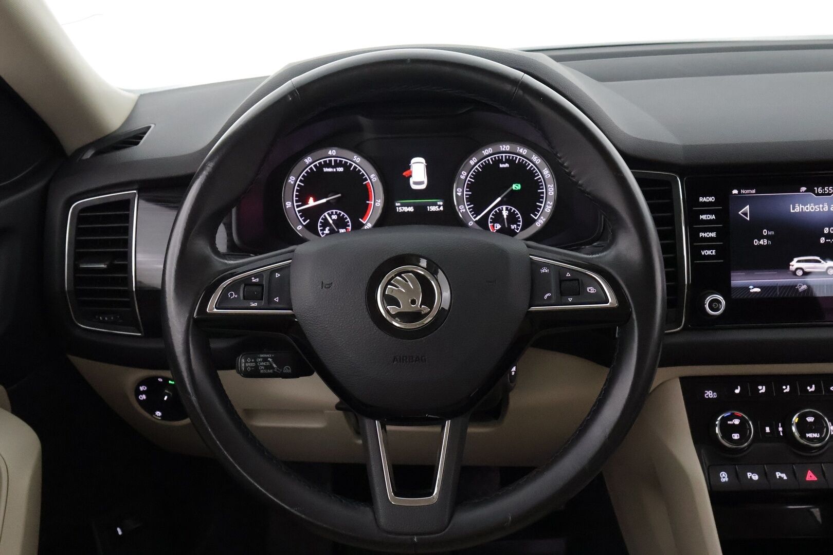 Skoda Kodiaq 2017 1,4 TSI 4x4 Style DSG Aut  / Jakohihna 04/25  / Webasto / Muistipenkki / Canton / Koukku / Adapt. vak / Key less / - Huikeat varusteet / Hyvä vetoauto /