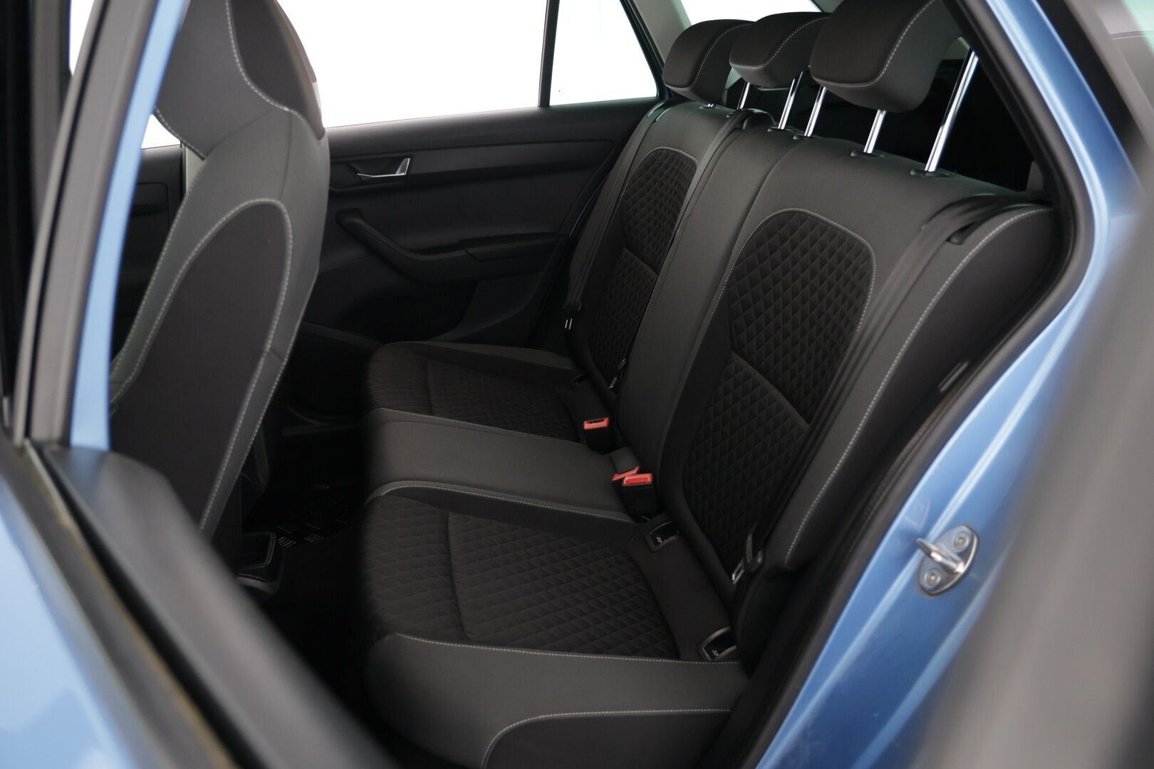 Skoda Fabia 2017 Combi 1,2 TSI 110 ScoutLine DSG Autom * Vakkari / P.kamera / / Erikoisväri / Lasikattoluukku / 2xAlut * - Hyvä maavara / Huippu käyttöauto / Hyvä huoltohistoria! / Juuri katsastettu! - HULLUT AVAJAISHULINAT KORKOTARJOUS 3,29 %