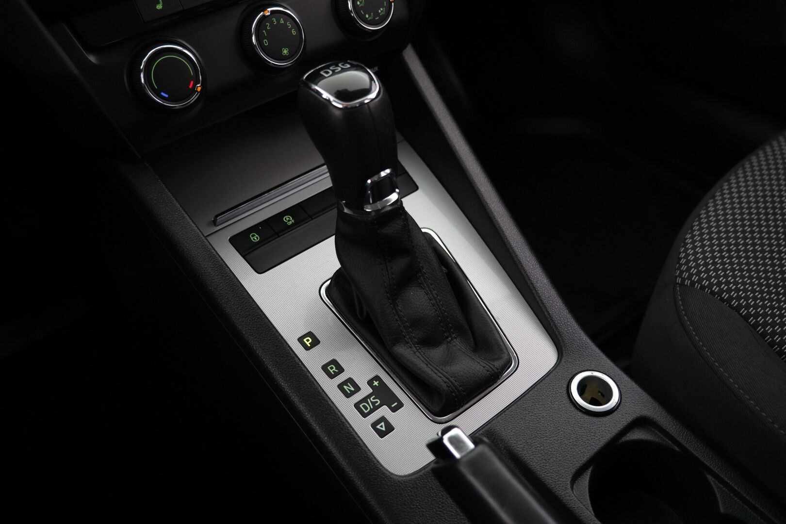 Skoda Octavia 2017 Combi 1,0 TSI Ambition* / Tutka / Vakkari / Webasto / 2x renkaat/ - Huippu käyttöauto / Hyvät lisävarusteet / Sopu kilsat! - HULLUT AVAJAISHULINAT KORKOTARJOUS 3,29 %