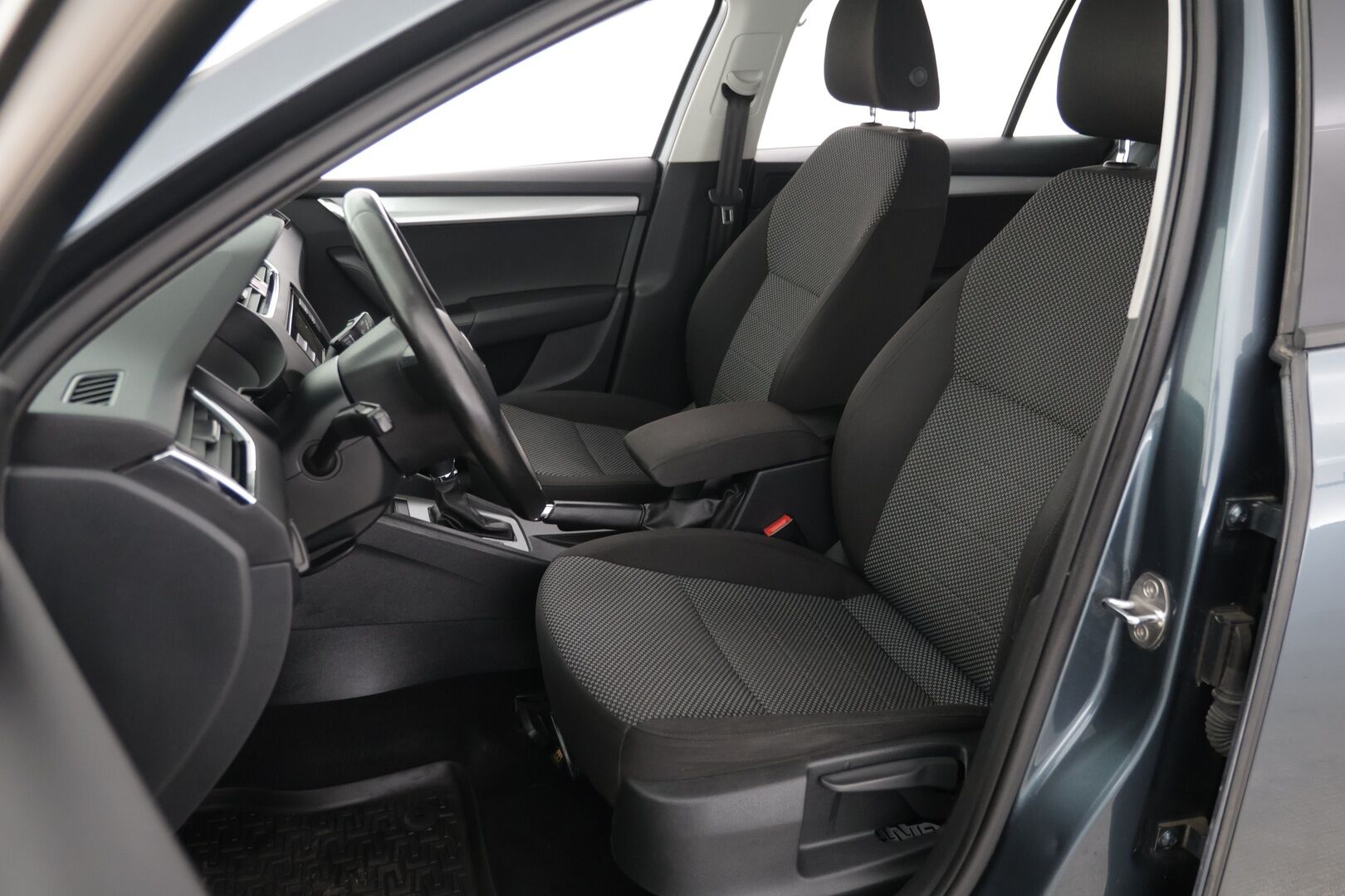 Skoda Octavia 2017 Combi 1,0 TSI Ambition* / Tutka / Vakkari / Webasto / 2x renkaat/ - Huippu käyttöauto / Hyvät lisävarusteet / Sopu kilsat! - HULLUT AVAJAISHULINAT KORKOTARJOUS 3,29 %