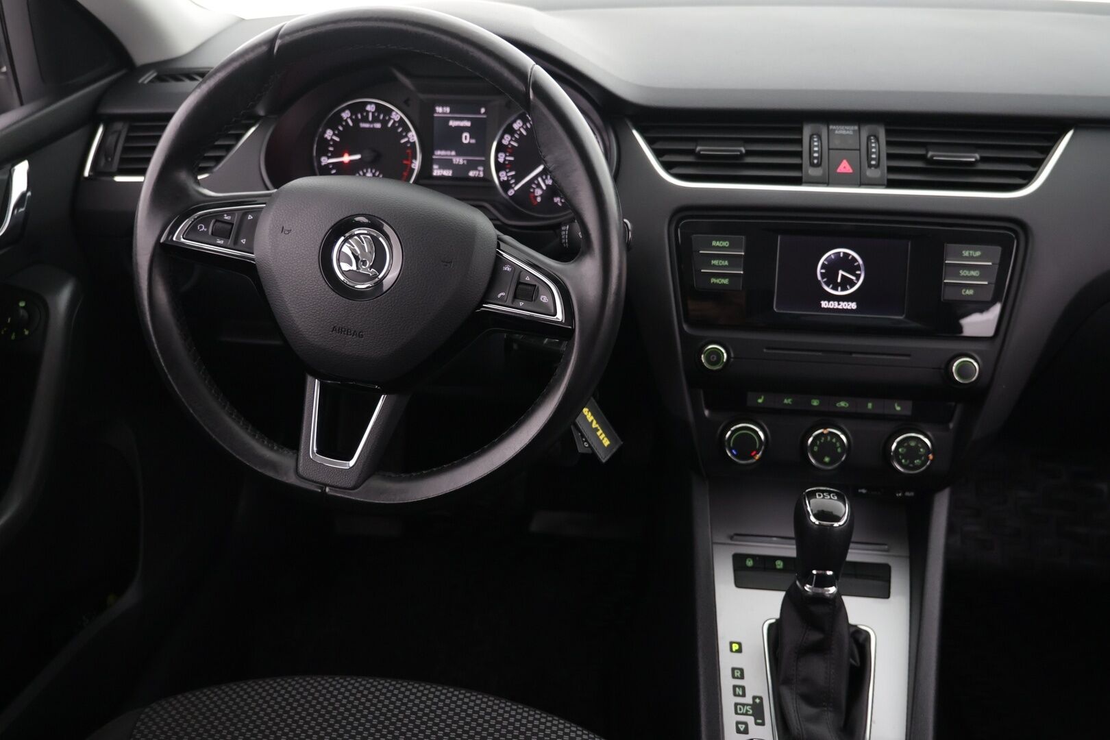 Skoda Octavia 2017 Combi 1,0 TSI Ambition* / Tutka / Vakkari / Webasto / 2x renkaat/ - Huippu käyttöauto / Hyvät lisävarusteet / Sopu kilsat! - HULLUT AVAJAISHULINAT KORKOTARJOUS 3,29 %