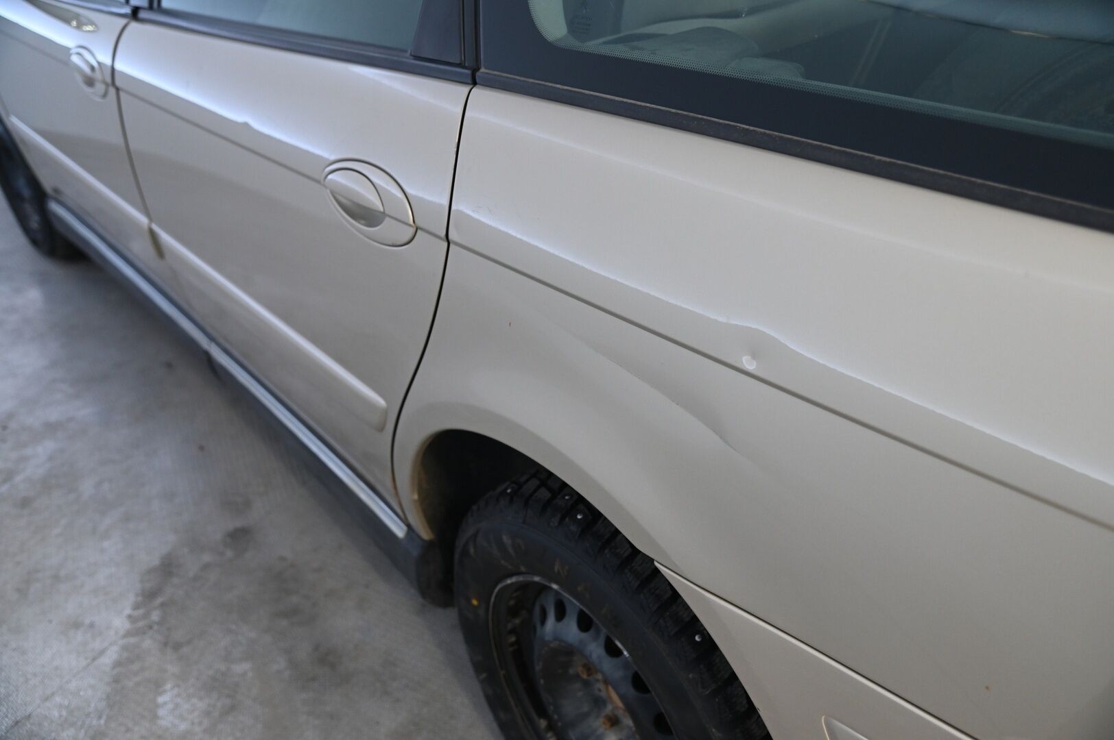 Citroen C5 2006 5D BREAK 2.0HDI AUTOMATIC *Myydään YritysOutlet-Myydään vain yrityksille / Suomi-Auto / Webasto / Vakkari* - *Myydään YritysOutlet - Myydään vain yritysille / Koukku / 2X Renkaat*