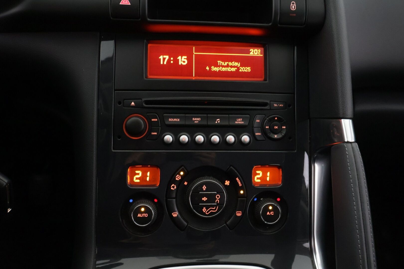 Peugeot 3008 2011 Active Pack 120 VTi - *Myydään Huutokaupat.com!*