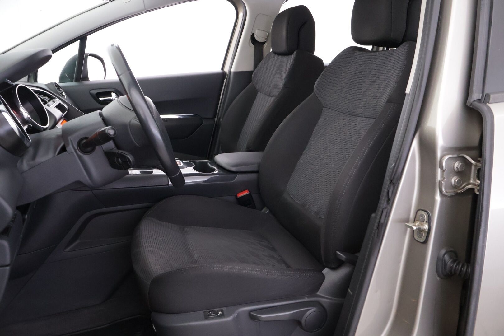 Peugeot 3008 2011 Active Pack 120 VTi - *Myydään Huutokaupat.com!*