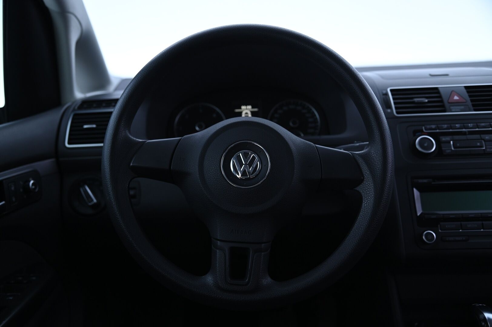 Volkswagen Touran 2011 Comfortline 1,6 TDI 77 kW (105 hv) DSG-automaatti - Lohko / Vakkari / Koukku / Suomi-auto 