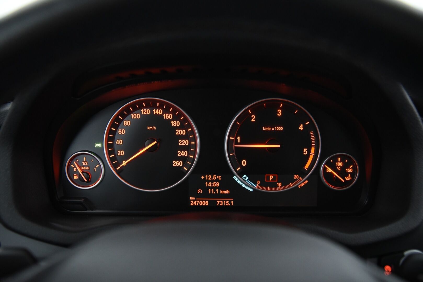 BMW X3 2011 A F25 Business / PA-lämmitin / P-kamera / Prof.navi / HUD / Xenon / Sporttipenkit - Hyvin varusteltu / Tulossa myyntiin! 