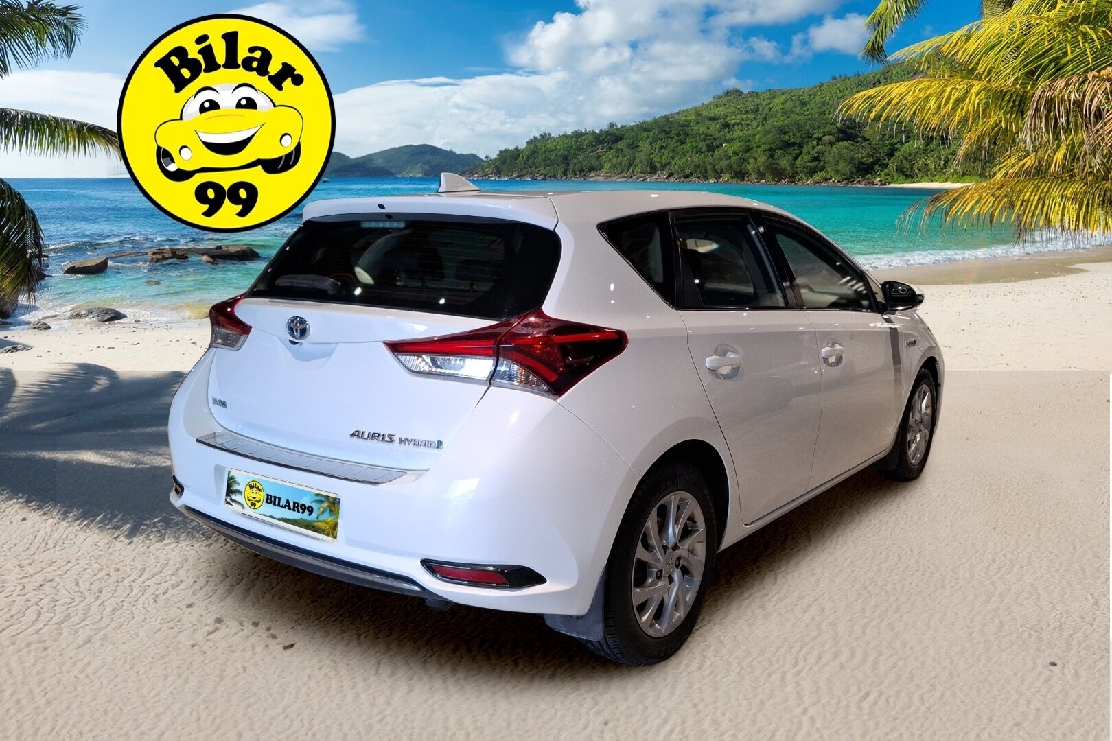 Toyota Auris 2016 1,8 Hybrid Active / Bi-Xenon / P.kamera / Vakkari / Navi / Lohkolämmitin - Siisti Suomi-auto merkkiliikkeen huoltohistorialla