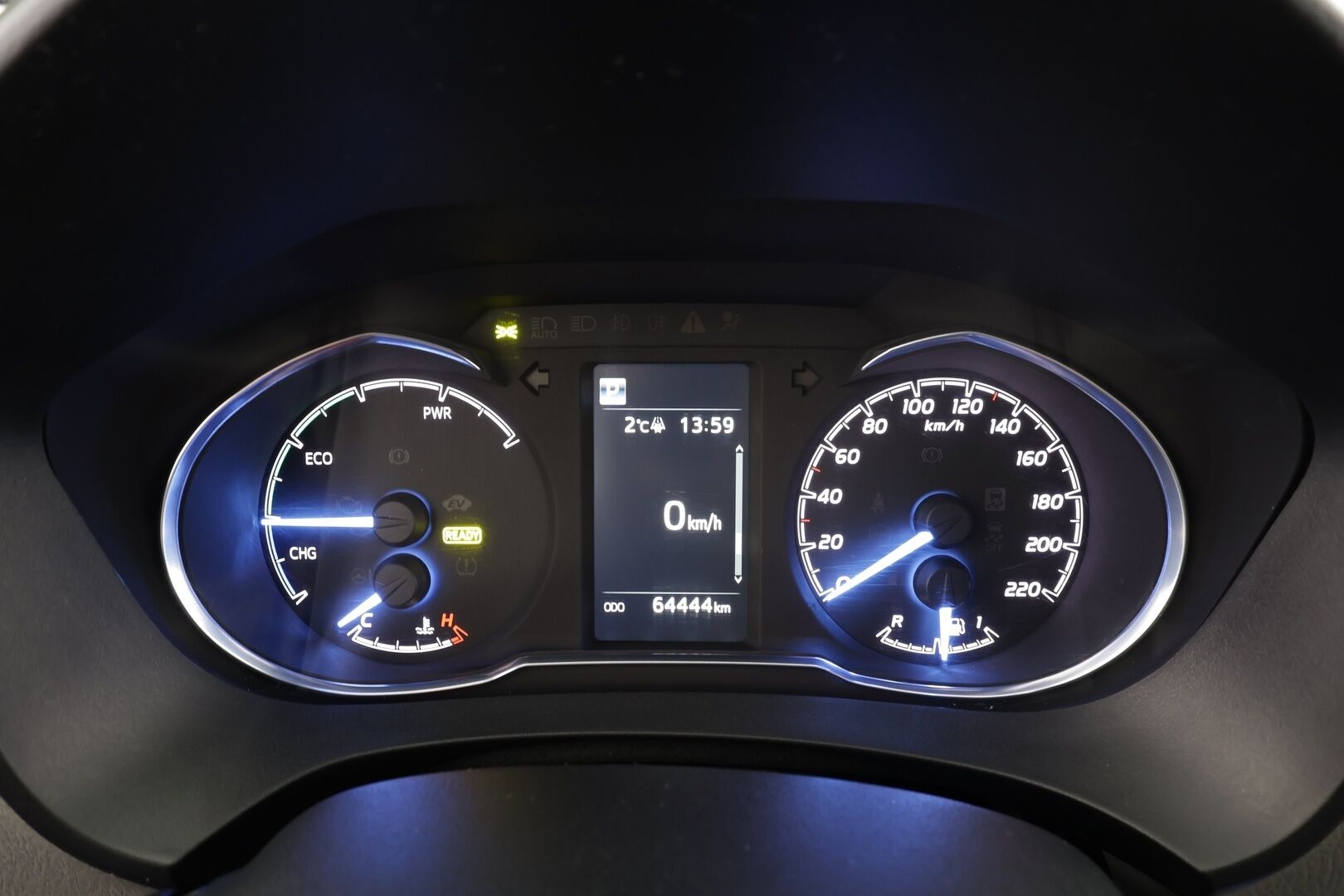 Toyota Yaris 2017 1,5 Hybrid Business * Vakkari / Navi / Kaistavahti / P.Kamera / Bluetooth / Lohkolämmitin * - Suomi-auto / Kahdet renkaat / Merkkihuollettu - HULLUT JOULUT KORKOTARJOUS 2,49% 