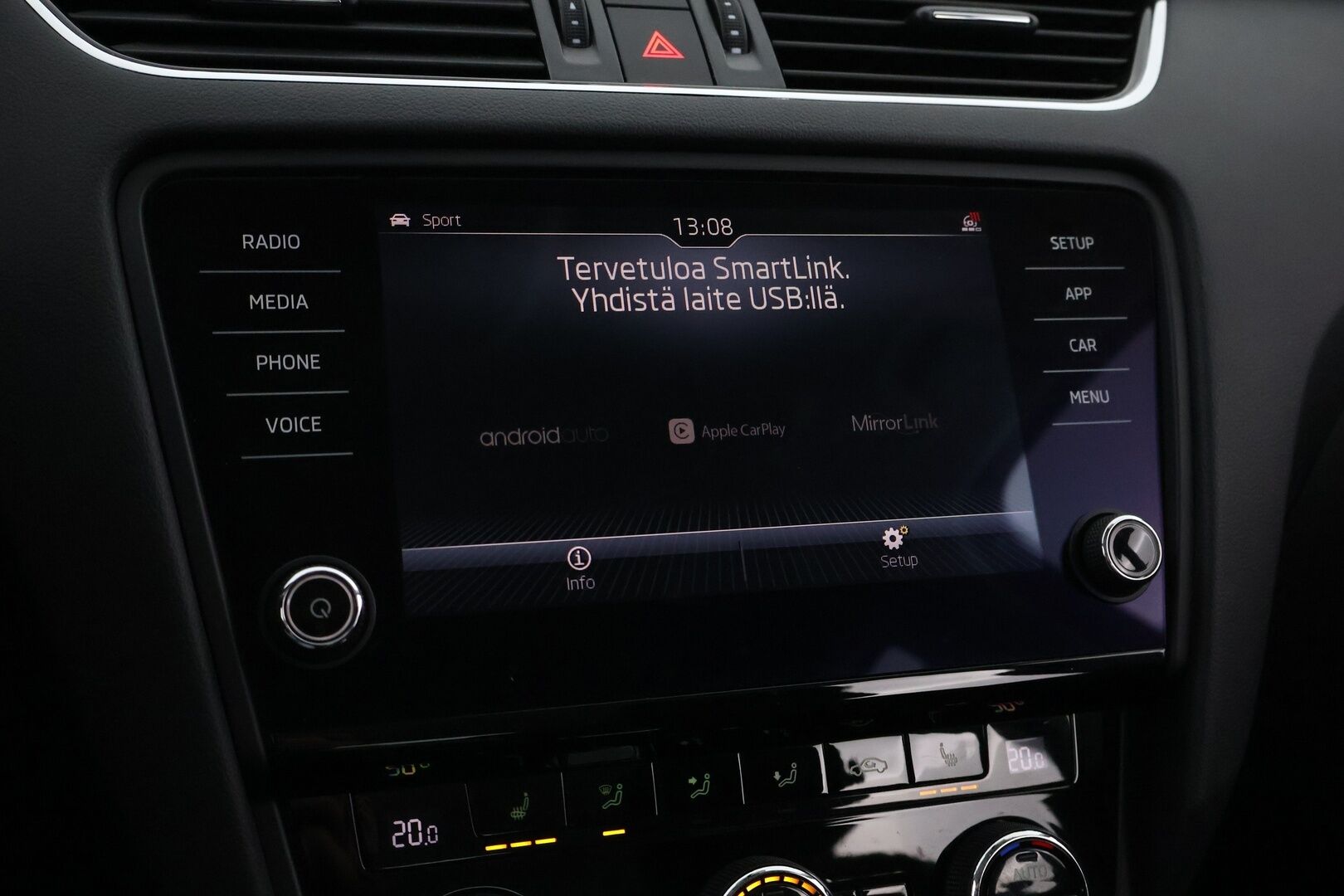 Skoda Octavia 2017 Combi 2,0 TDI 184 4x4 Scout DSG Autom. - Suomiauto / Webasto / Adapt.Vakkari / Koukku / Peruutuskamera / Lämmitettävä tuulilasi / Kaukovaloautomatiikka / BLIS / Huippuvarusteet!