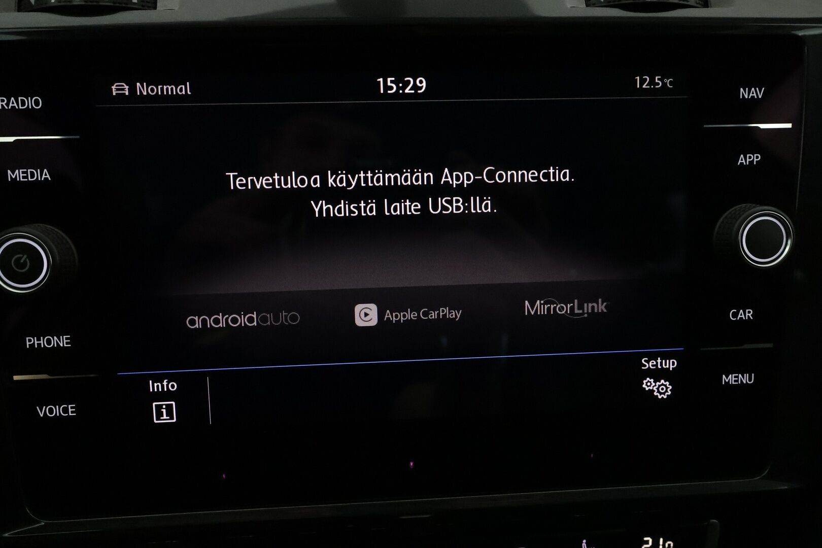 Volkswagen Golf 2017 Variant Alltrack 1,8 TSI 132 kW 4MOTION DSG **Digimittaristo / Adapt. vakkari / Webasto / Koukku / Keyless / Apple&Android** - Suomi-auto / Navi / LED / 