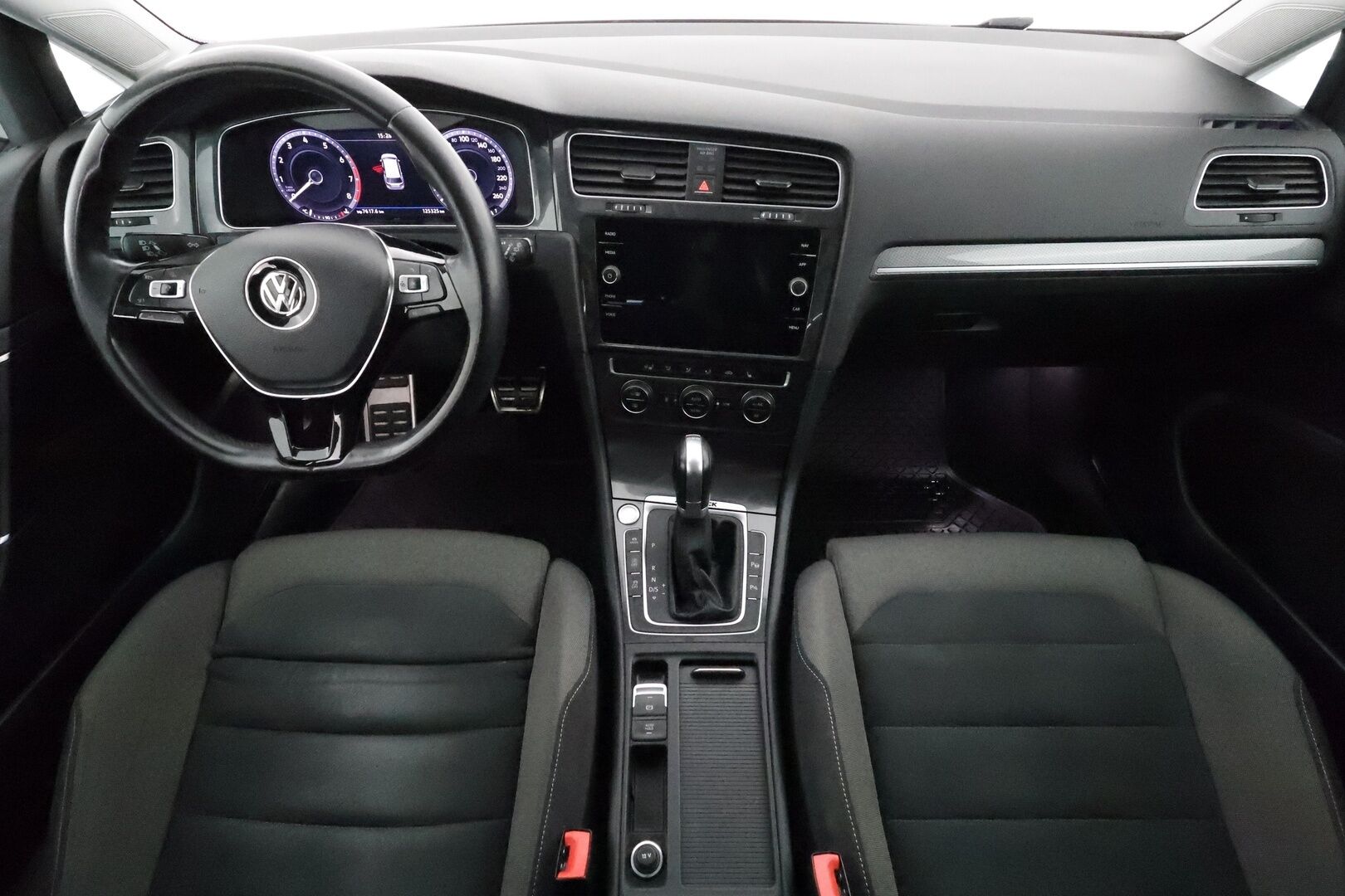 Volkswagen Golf 2017 Variant Alltrack 1,8 TSI 132 kW 4MOTION DSG **Digimittaristo / Adapt. vakkari / Webasto / Koukku / Keyless / Apple&Android** - Suomi-auto / Navi / LED / 