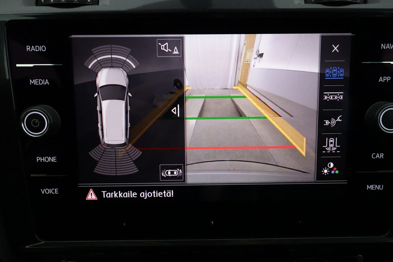 Volkswagen Golf 2017 Variant Alltrack 1,8 TSI 132 kW 4MOTION DSG **Digimittaristo / Adapt. vakkari / Webasto / Koukku / Keyless / Apple&Android** - Suomi-auto / Navi / LED / 