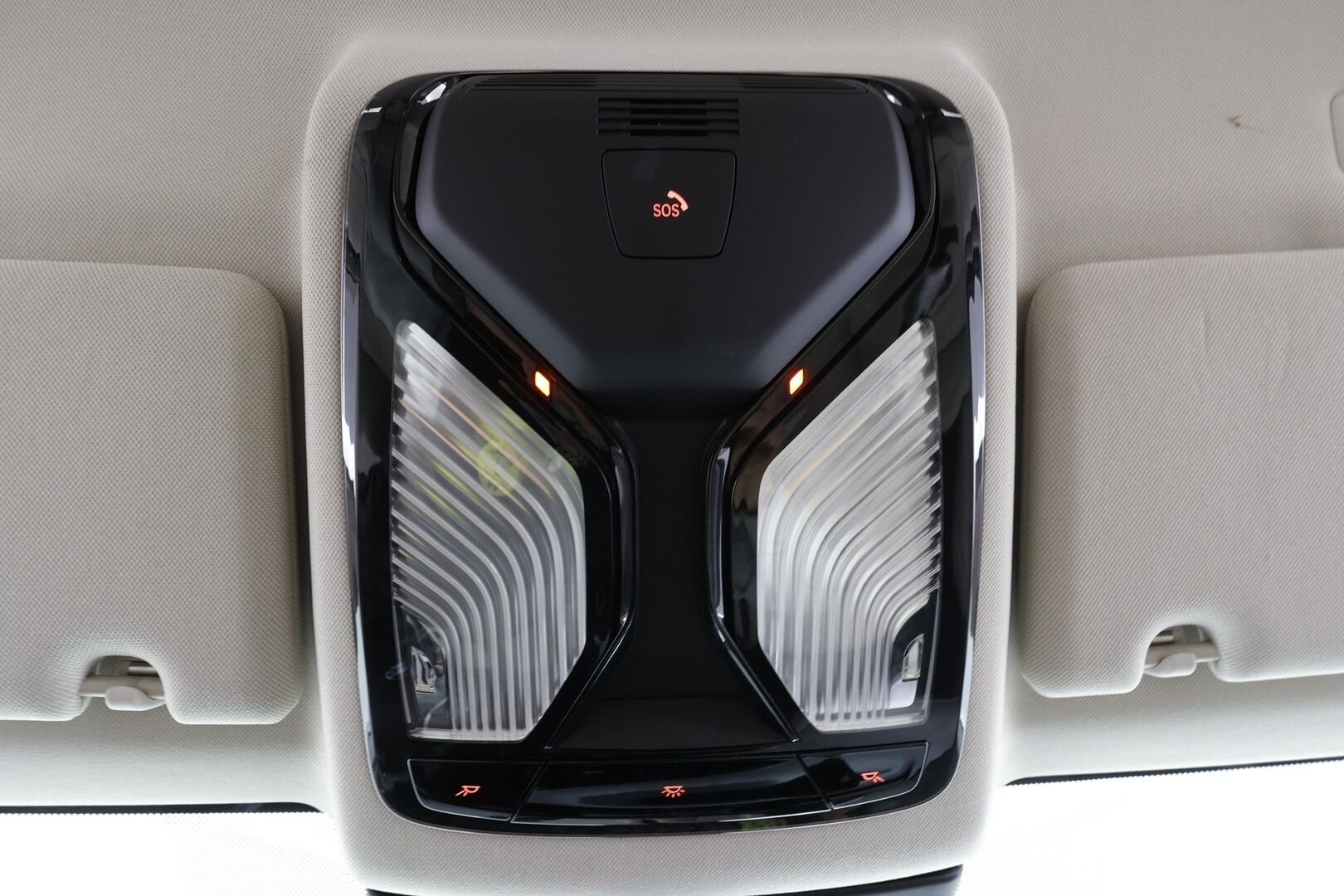 BMW 520 2017 G30 Sedan 520d A xDrive Business Comfort * Koukku / Vakkari / H&K / Webasto / Muistipenkit / LED / Vaaleat nahat / Digimittaristo * - Suomi-auto / Kahdet renkaat aluvanteilla / Hyvät varusteet - HULLUT AVAJAISHULINAT KORKOTARJOUS 3,29 %