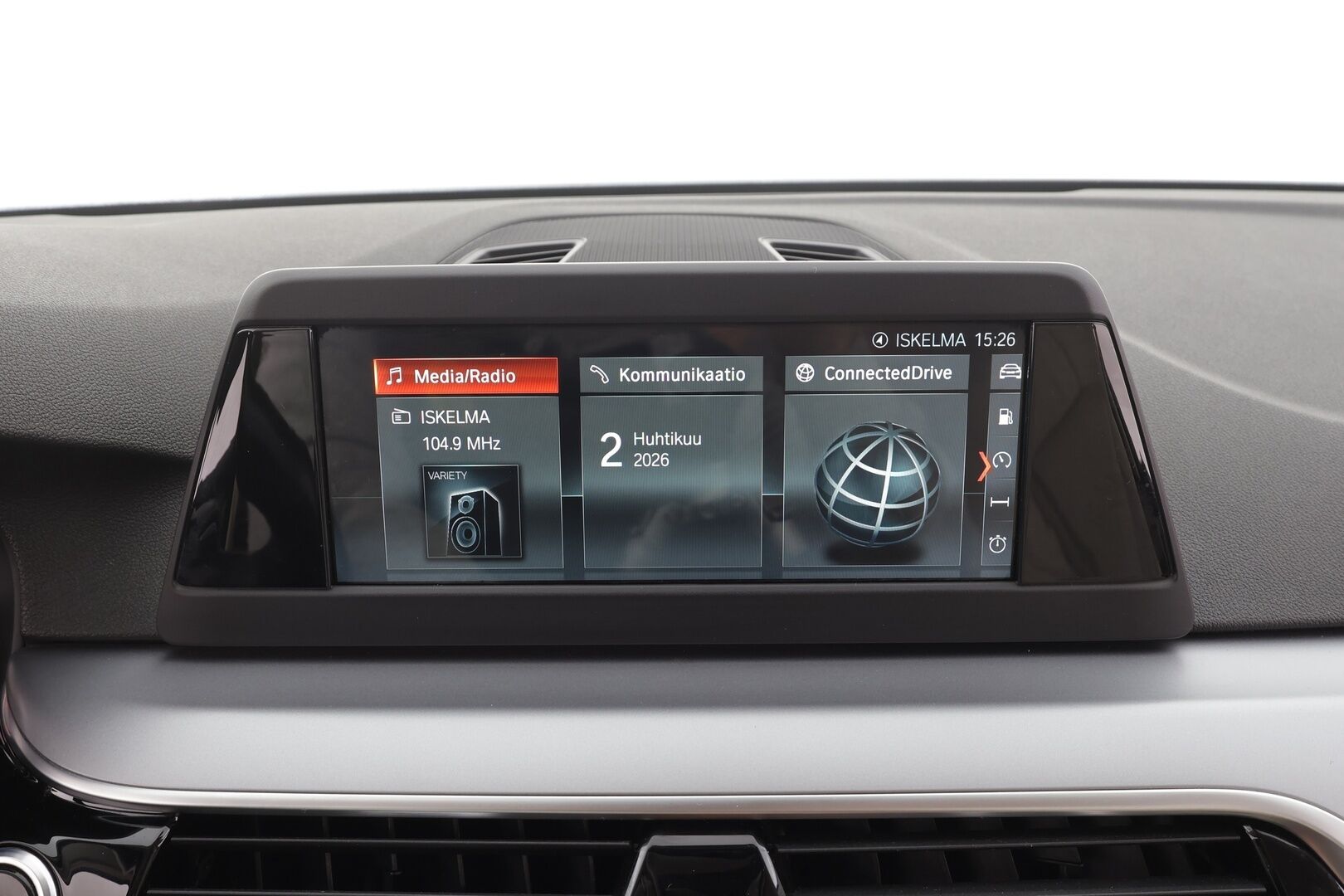 BMW 520 2017 G30 Sedan 520d A xDrive Business Comfort * Koukku / Vakkari / H&K / Webasto / Muistipenkit / LED / Vaaleat nahat / Digimittaristo * - Suomi-auto / Kahdet renkaat aluvanteilla / Hyvät varusteet - HULLUT AVAJAISHULINAT KORKOTARJOUS 3,29 %