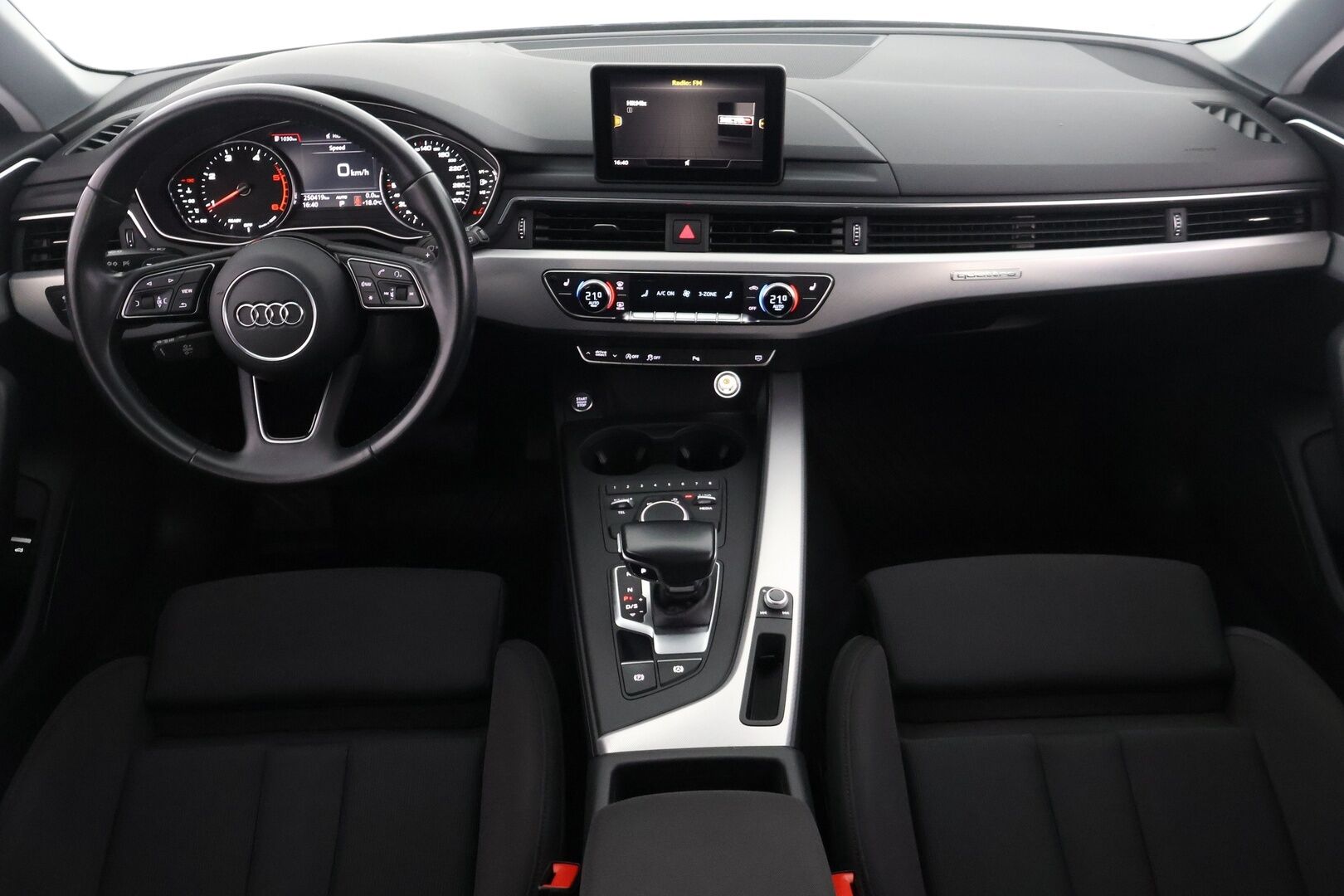 Audi A4 2017 Avant Land of quattro Edition 2,0 TDI 140 kW quattro S tronic *Webasto / Matrix LED / Koukku / Tutkat / Keyless Go* - *Suomi-auto / Kahdet renkaat / Edullinen neliveto*