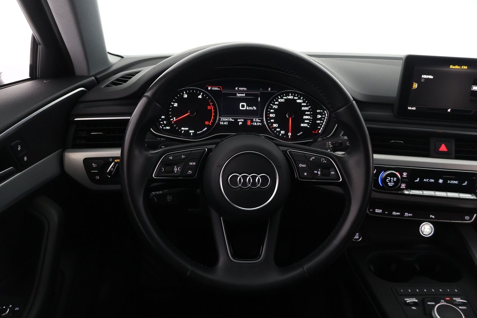 Audi A4 2017 Avant Land of quattro Edition 2,0 TDI 140 kW quattro S tronic *Webasto / Matrix LED / Koukku / Tutkat / Keyless Go* - *Suomi-auto / Kahdet renkaat / Edullinen neliveto*