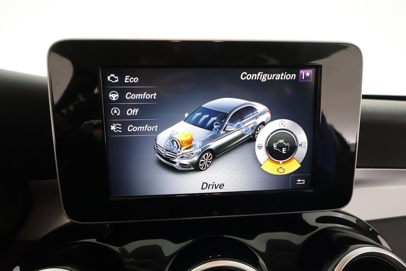 Mercedes-Benz C 2017 180 A Premium Business ** Vakkari / ILS adapt LED / Sporttipenkit / Lohkolämmitin / 2x renkaat