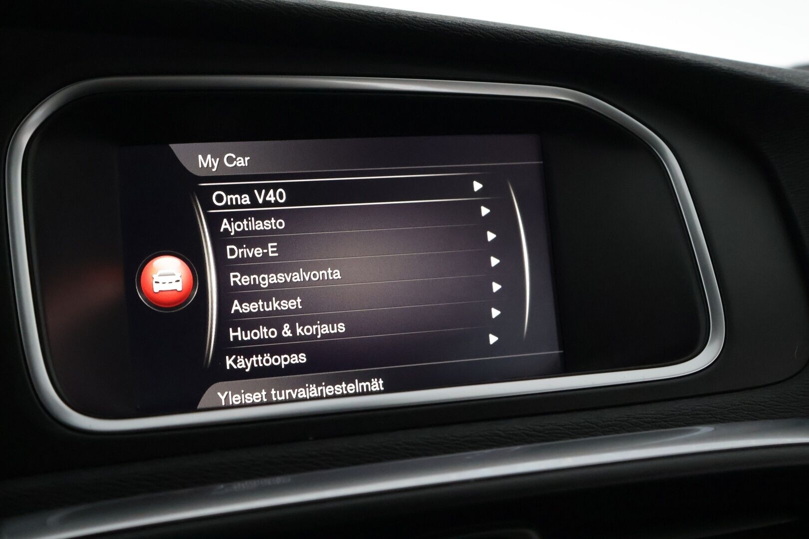 Volvo V40 2018 D2 Business // Webasto / LED / P-tutka / Digimittari / Navi // - Kattavasti huollettu Suomi-auto viimeinen huolto 195tkm 7/2025 - Osta nyt, maksa vasta ensi vuonna