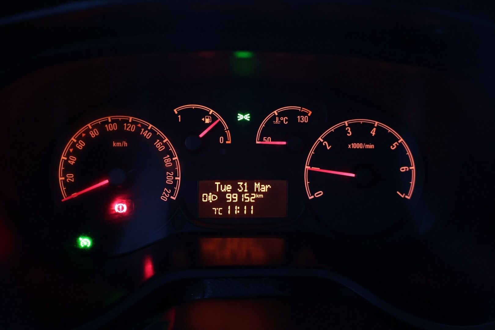 Opel Combo 2018 Van L2H1 1,3 CDTI Start/Stop 70kW MT5 (XIAE) * Vakkari / Start-Stop / Penkinlämmitin * - Juuri huollettu / siisti yksilö / 2x Renkailla - HULLUT AVAJAISHULINAT KORKOTARJOUS 3,29 %