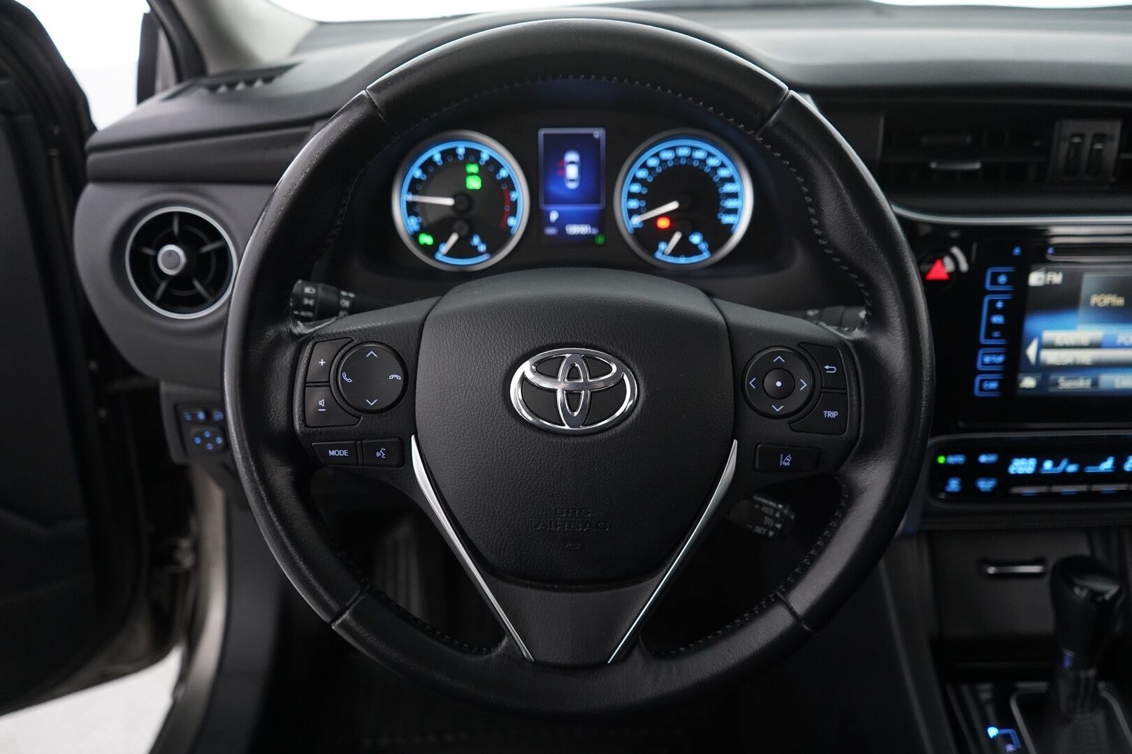 Toyota Corolla 2018 1.6 Valvematic Premium Multidrive S 4ov * Vakkari / Peruutuskamera / Puolinahka / Navi / Lohkolämmitin! * - Suomi-auto / 2-omisteinen / Katsastus 11/2026 / Viimeisin huolto 1/25! 