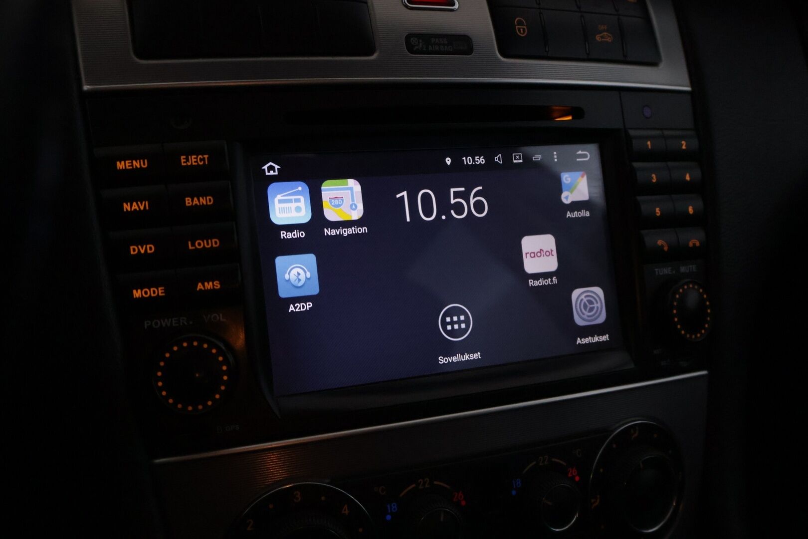 Mercedes-Benz C 2005 320 CDI Autom. - YritysOutlet - Myydään vain yrityksille - Webasto / Nahkapenkit muistilla / Koukku! 