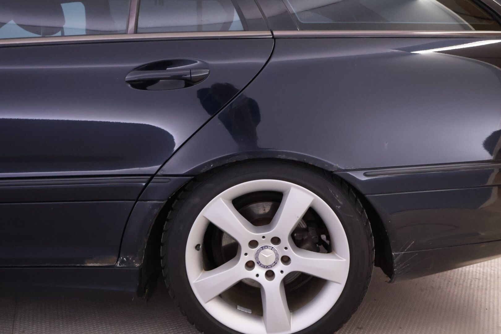 Mercedes-Benz C 2005 320 CDI Autom. - YritysOutlet - Myydään vain yrityksille - Webasto / Nahkapenkit muistilla / Koukku! 