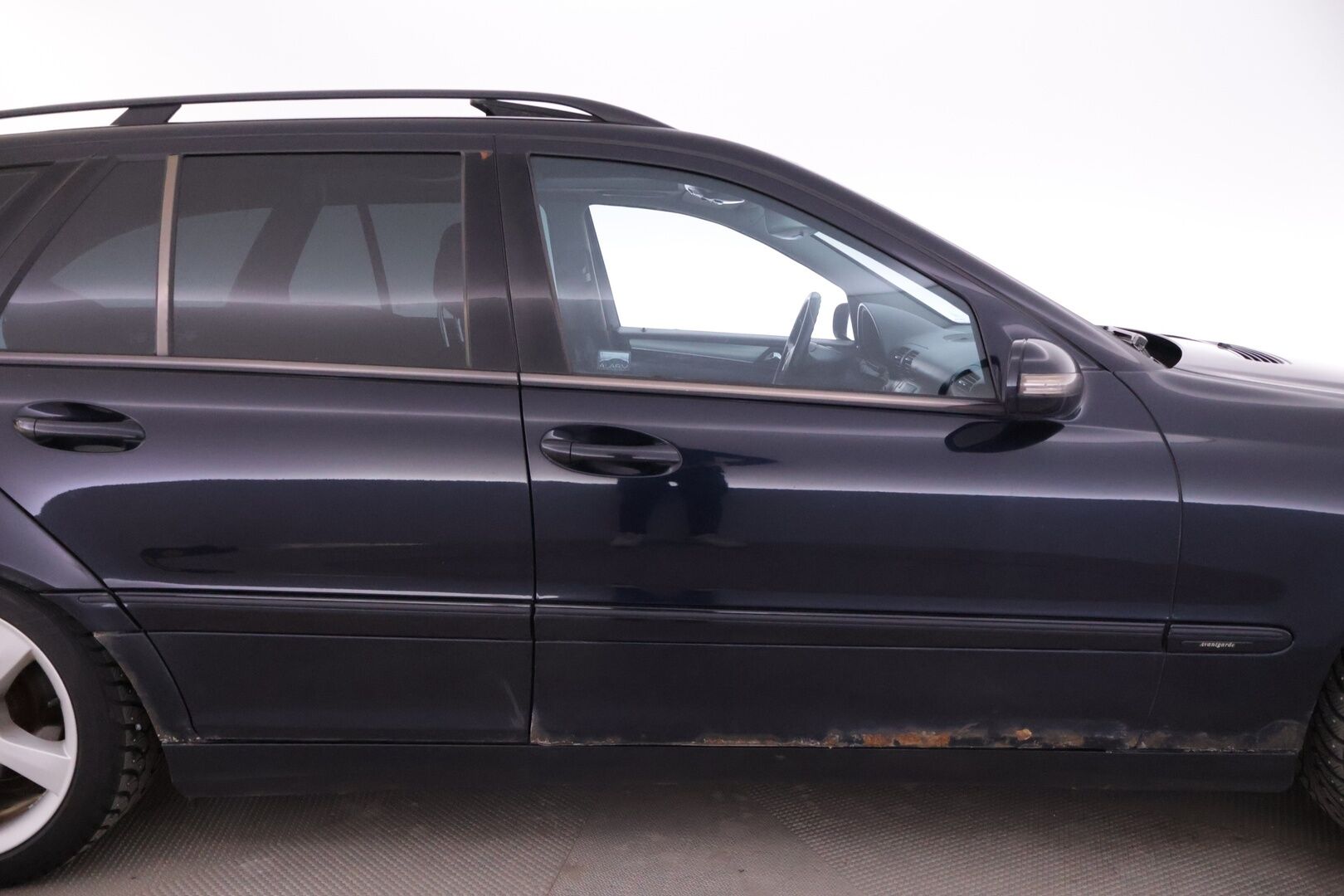 Mercedes-Benz C 2005 320 CDI Autom. - YritysOutlet - Myydään vain yrityksille - Webasto / Nahkapenkit muistilla / Koukku! 